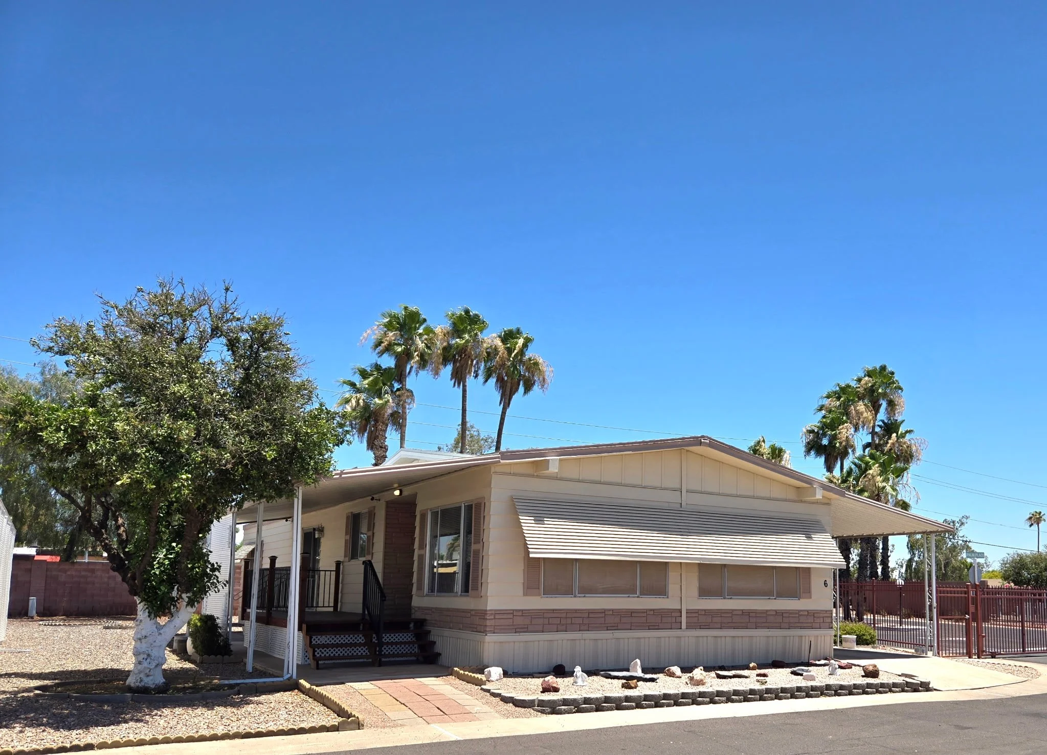 $28,000 / 2br - 1536ft2 - 1,536 SQ FANTASTIC PRICE!! CALL TODAY- AFFORDABLE LOT RENT #6 (Phoenix North)