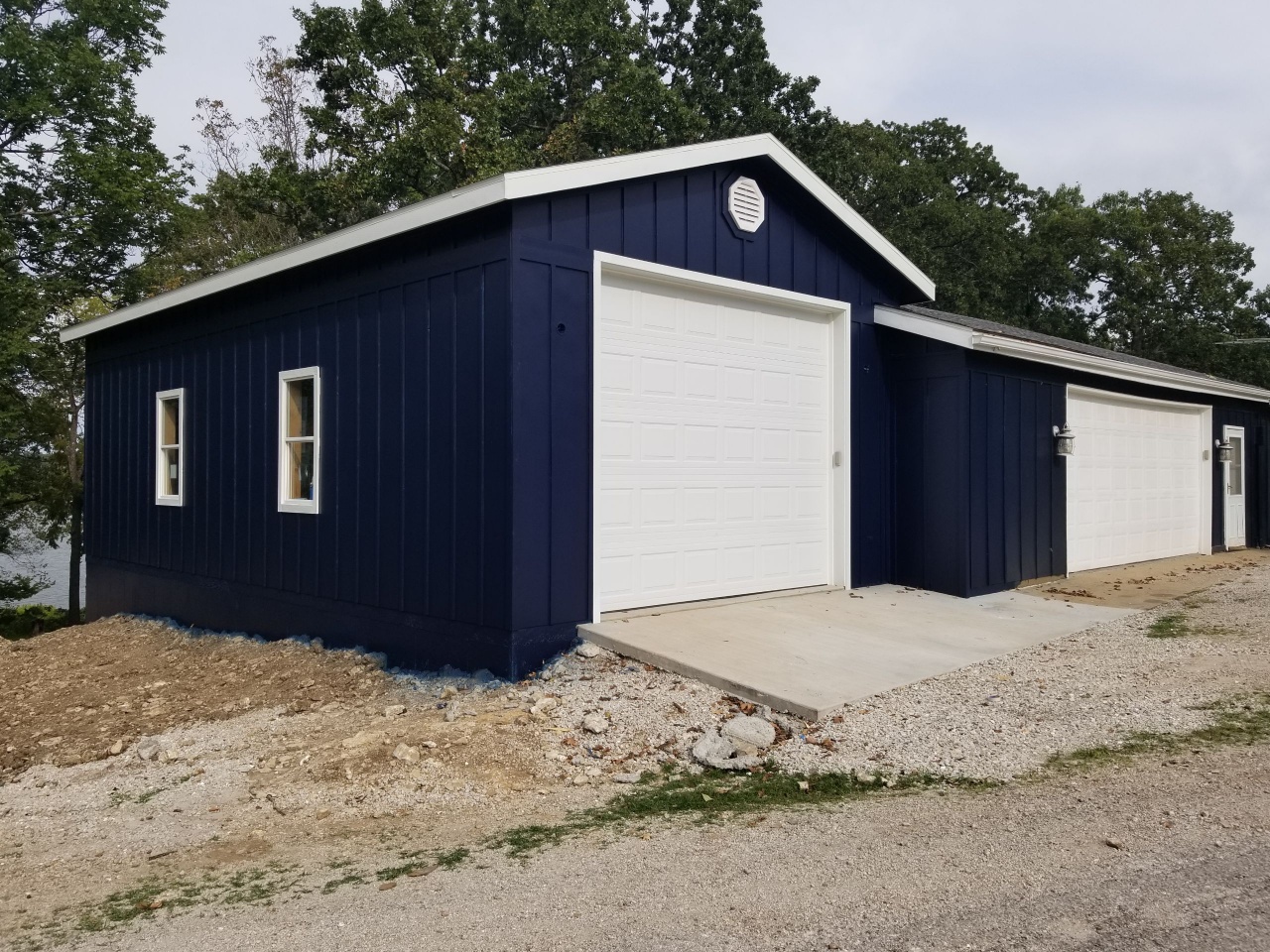 Front View of Lake House Garage Addition
