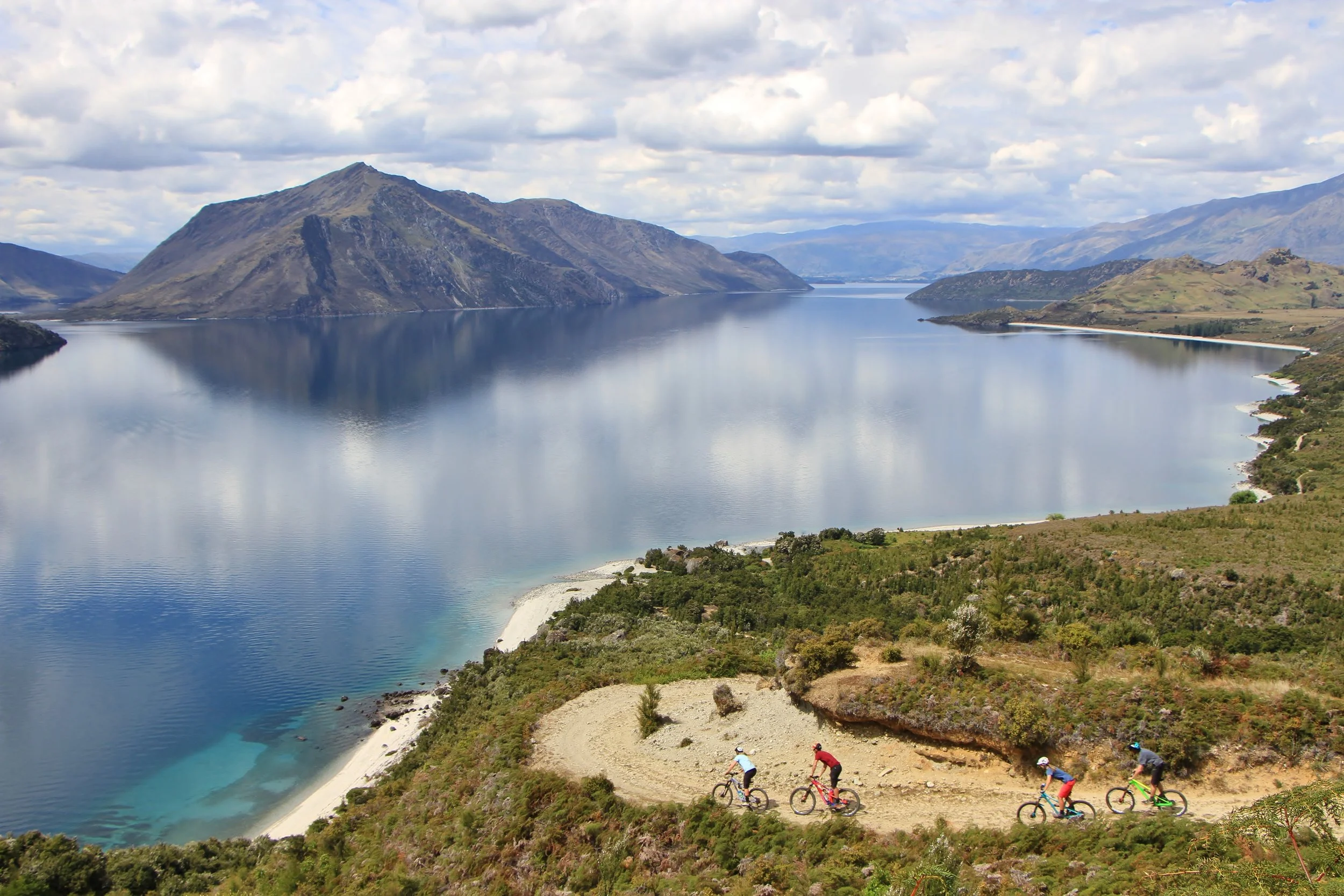 Lake Wanaka MTB Landscape GM.JPG