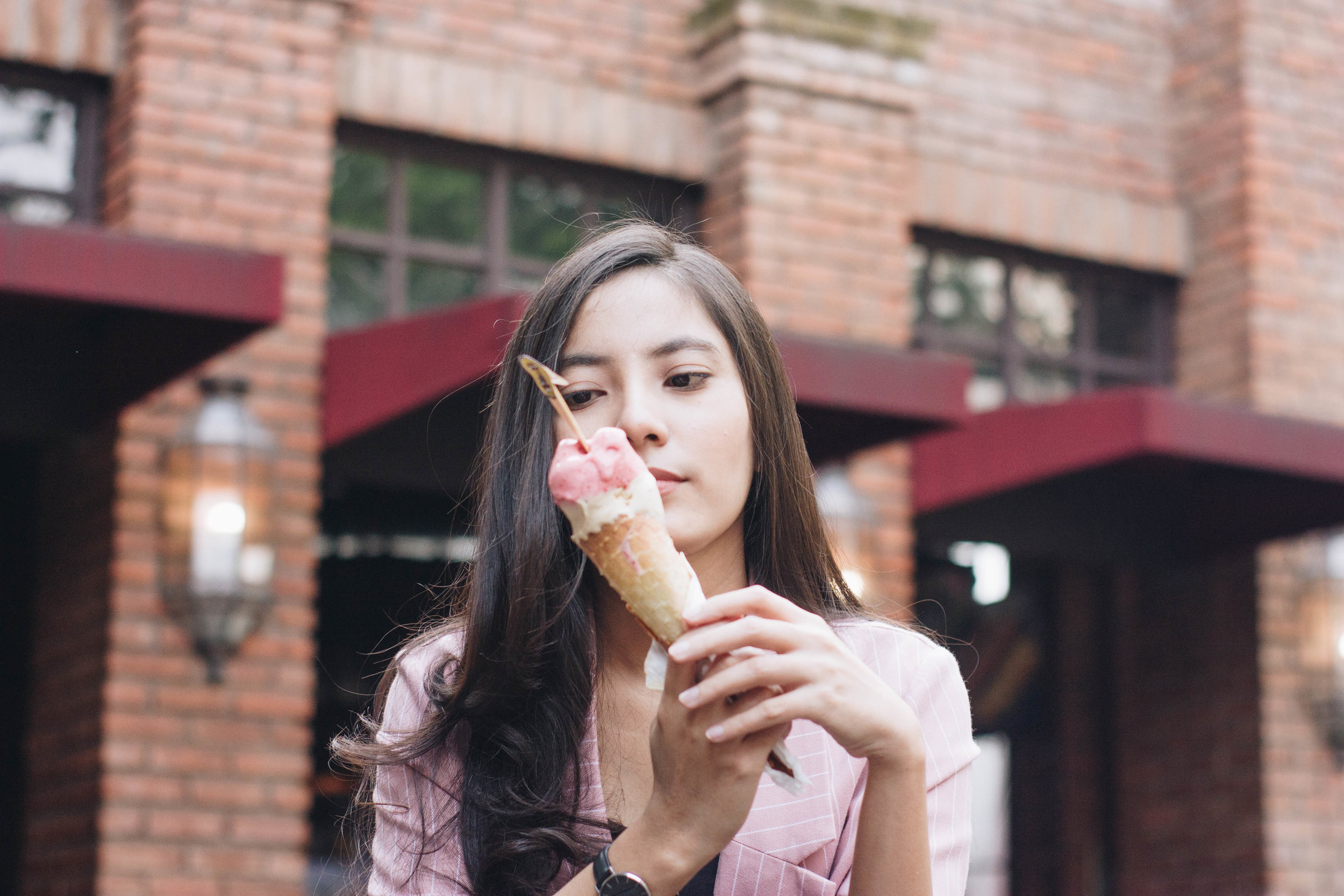 The appeal of food is influenced by more than just chemical composition