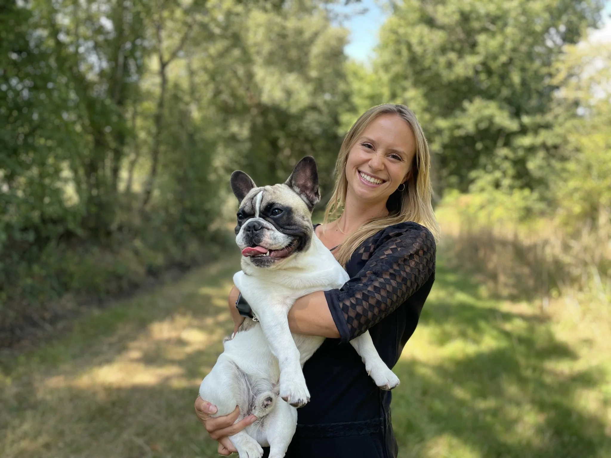  Dr. Christine Colamonico : A Veterinarian's Journey from Healing to Innovation