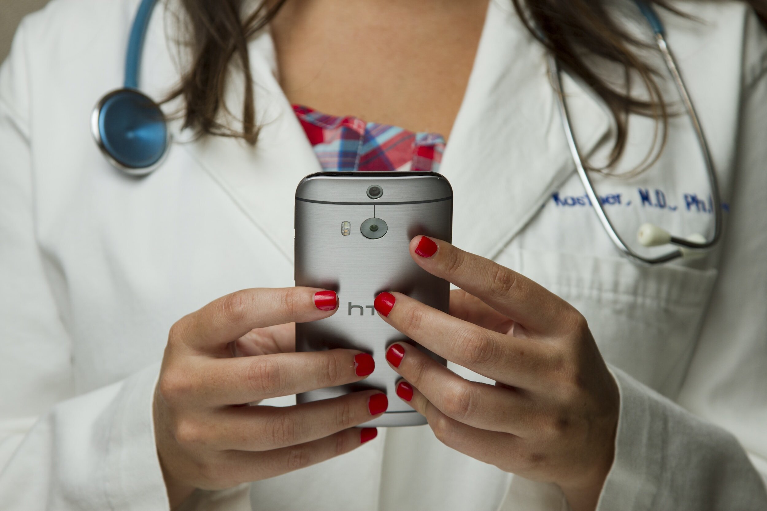 Revolutionizing Pet Care: California's First Ever Legal Virtual Vet Prescription by Airvet!"