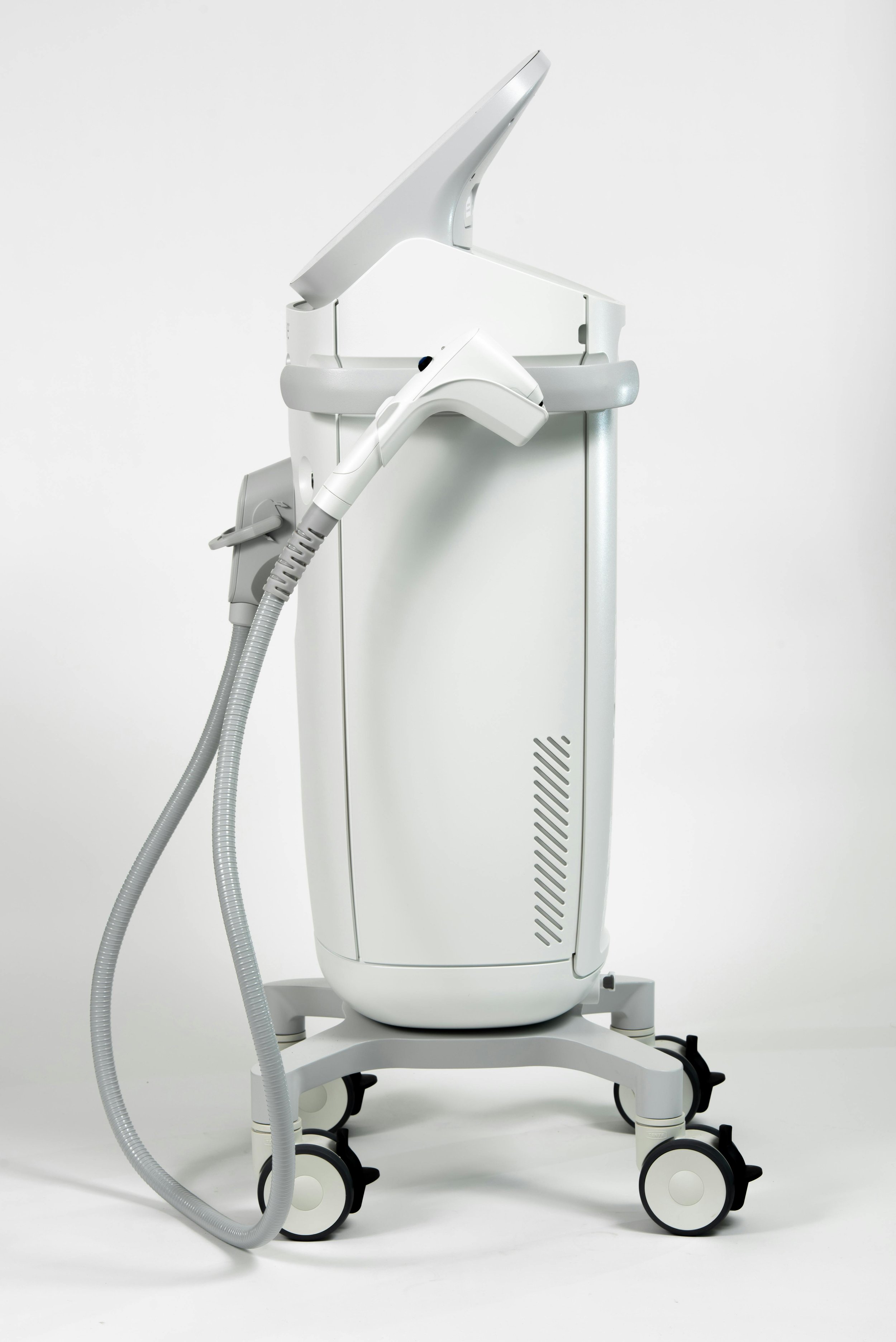 Ultrasound Dilemma: Battle Over Veterinary Practice Laws Sparks Controversy