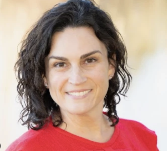 She Runs RECOVER—But Can She Survive This Quiz? Dr. Jamie Burkitt on Brain Smarts