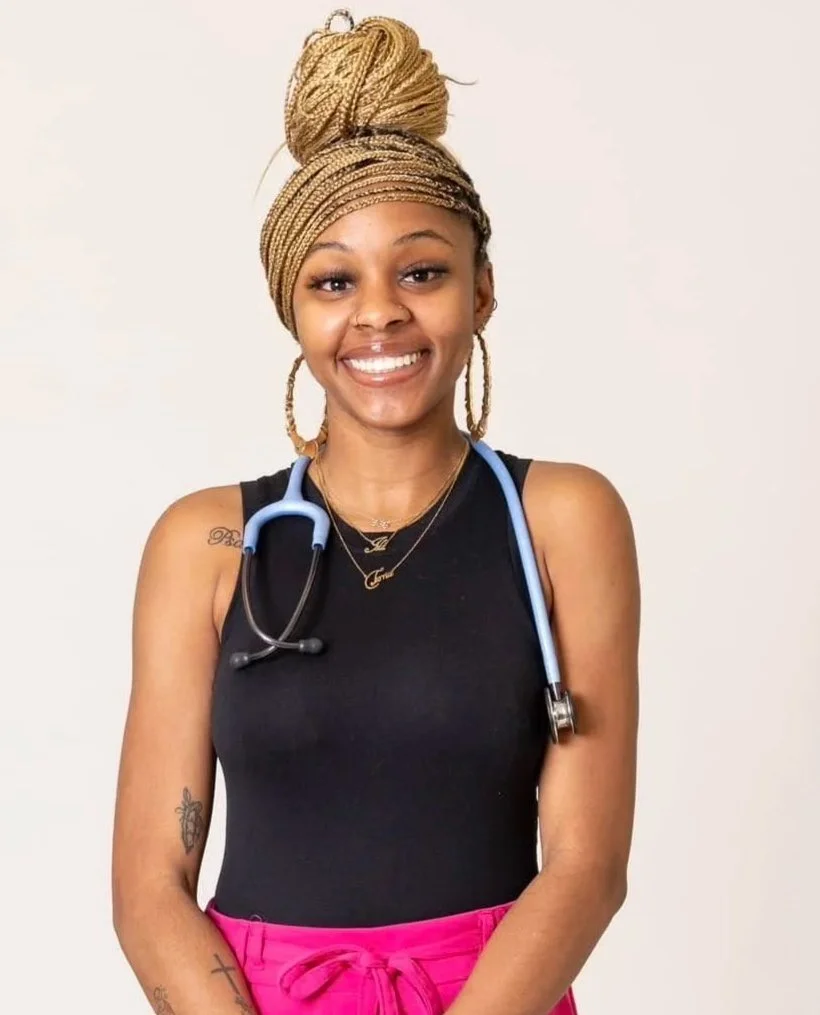 Isla Farrow: Breaking Barriers and Uplifting Future Generations in Veterinary Medicine