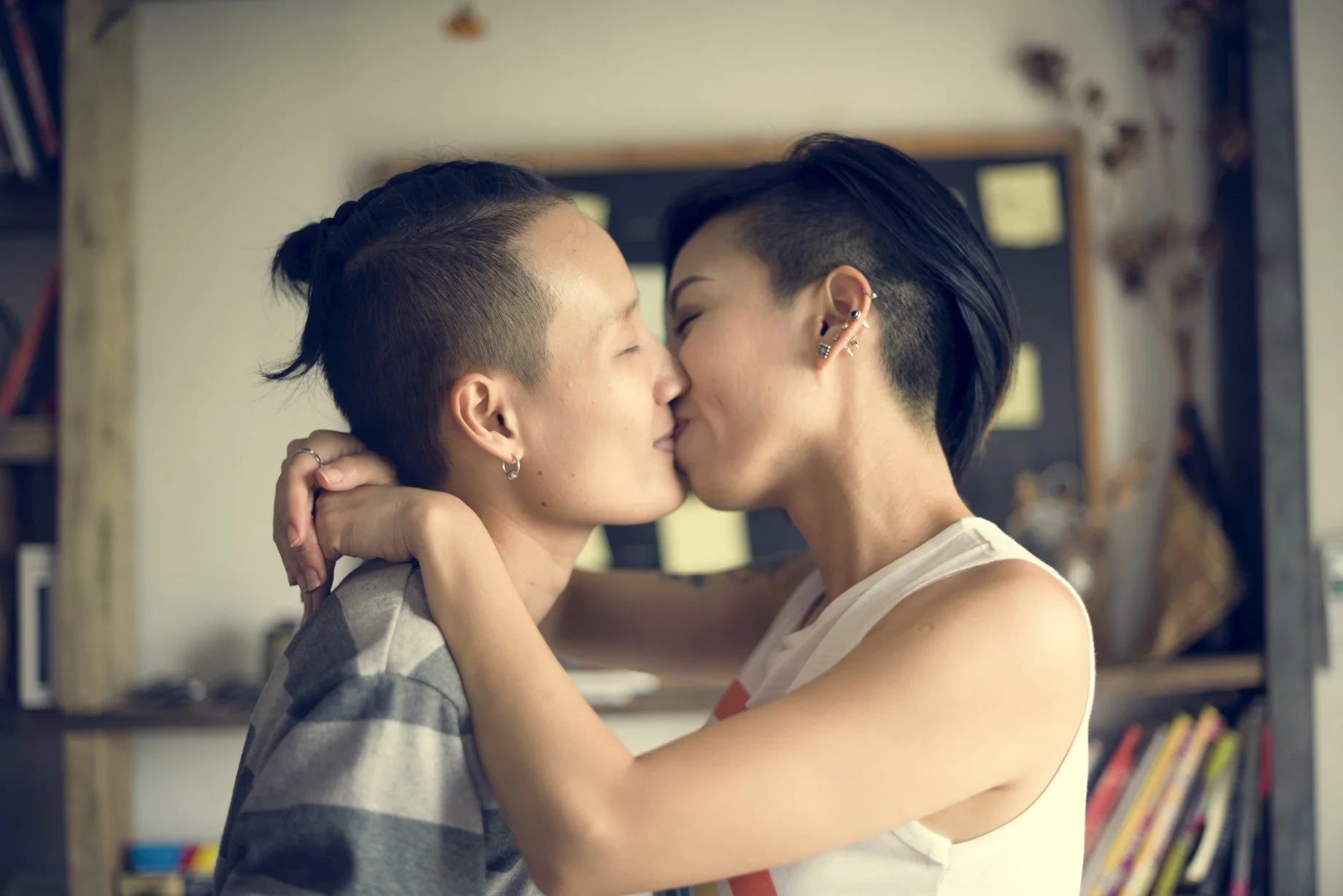 A Vet Student’s Guide to Queer and Trans Resources for Support, Help, Community and More