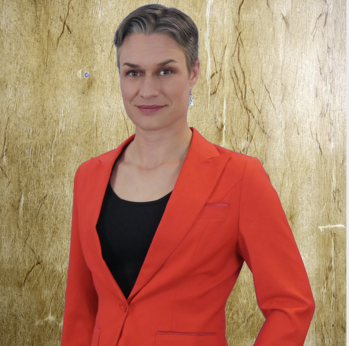 Dr. Aleksandra Zuraw: The Pathologist Bringing Science and Comedy to Vet Candy