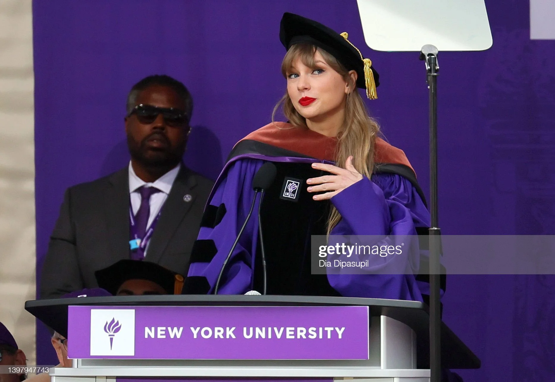 8 Life Lessons from Taylor Swift’s NYU Commencement Speech (2022)