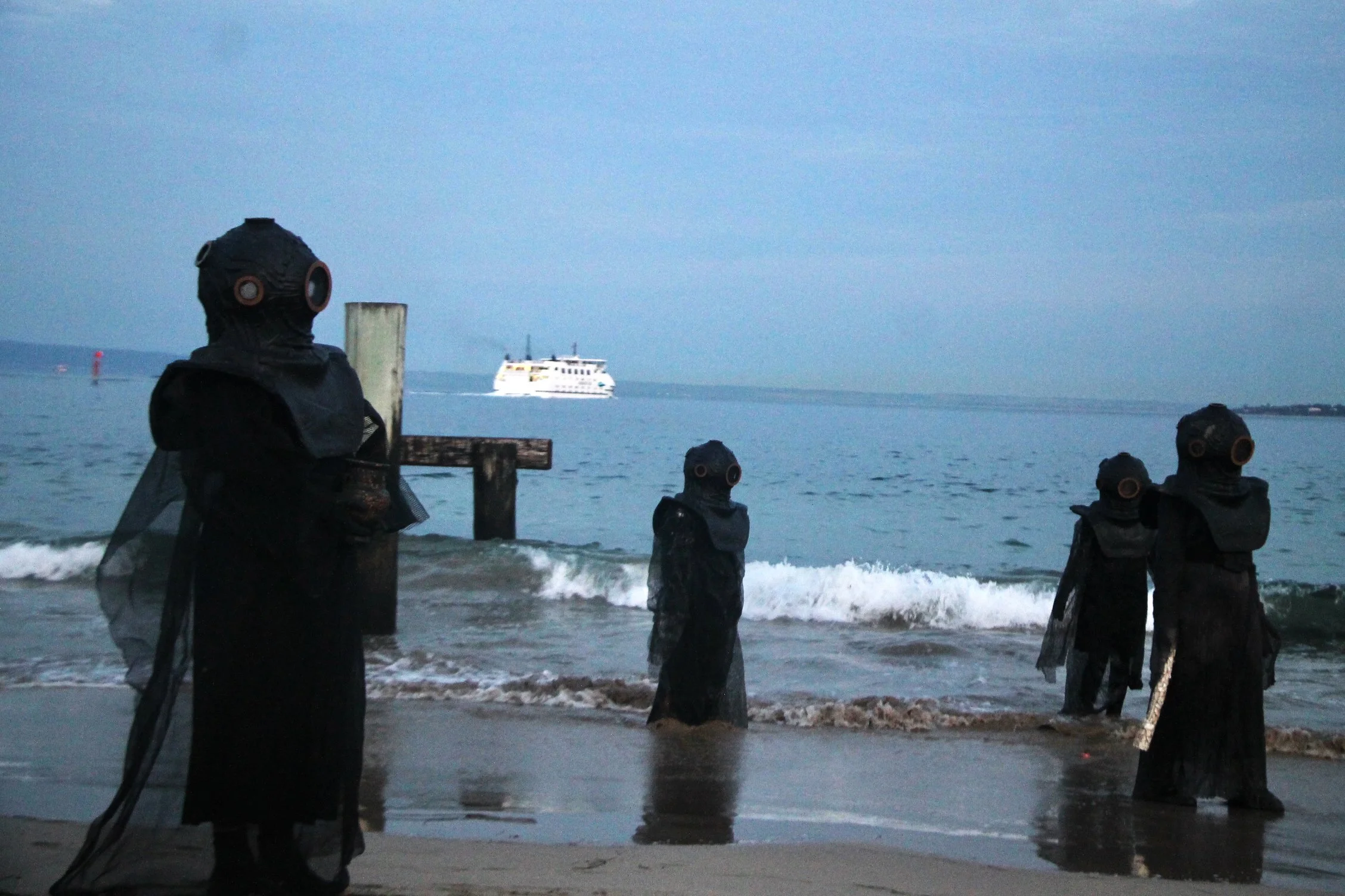 Durational performance and opening ceremony by Ingrid Petterson ‘Meeting of Two Worlds, The Handing Over’ on April 14, 2022 (Queenscliff foreshore). Photo: David Campbell