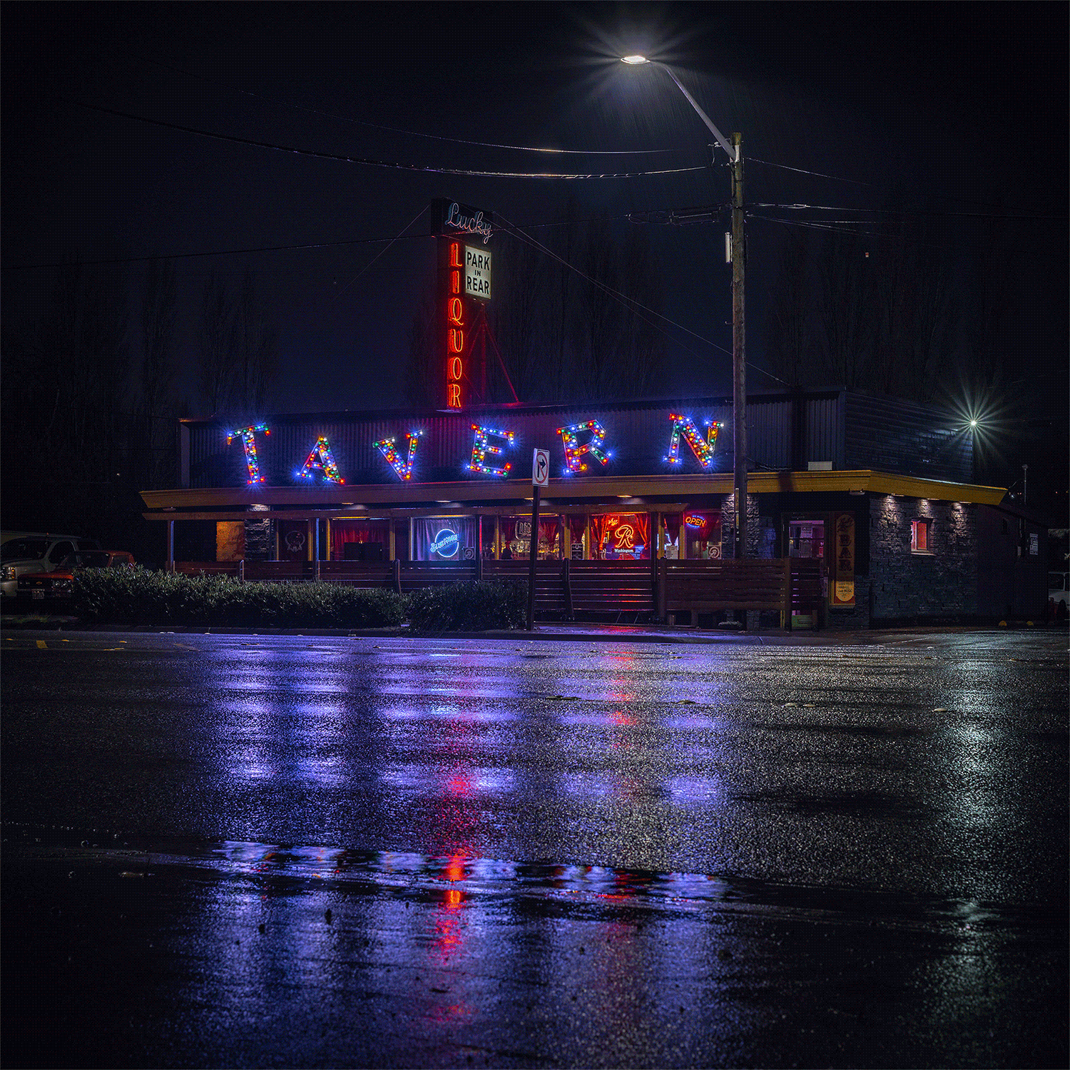 rainy-tavern-2.gif