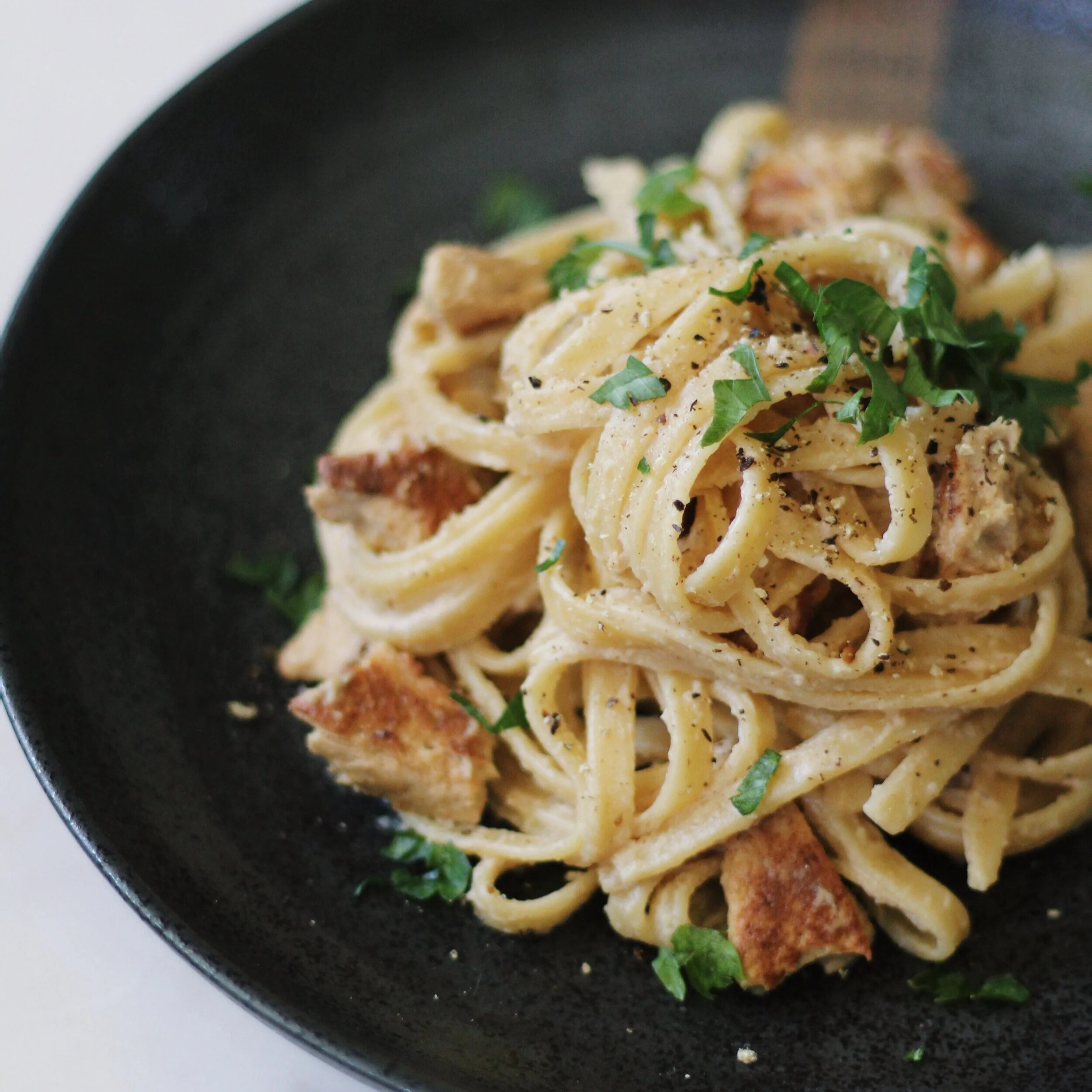Creamy Chick’n Alfredo [vegan]