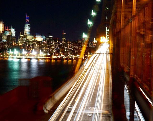 Blurred lines🌃🚕🚖🏙
.
.
.
.
.
.
.
#night #midnight #photography #manhattan #ny #nyc #spring #newyork #nature #skyline #manhattanskyline #freedomtower #williamsburg #brooklyn #naturephotography #eastriver #travelphotography #photooftheday #adventure