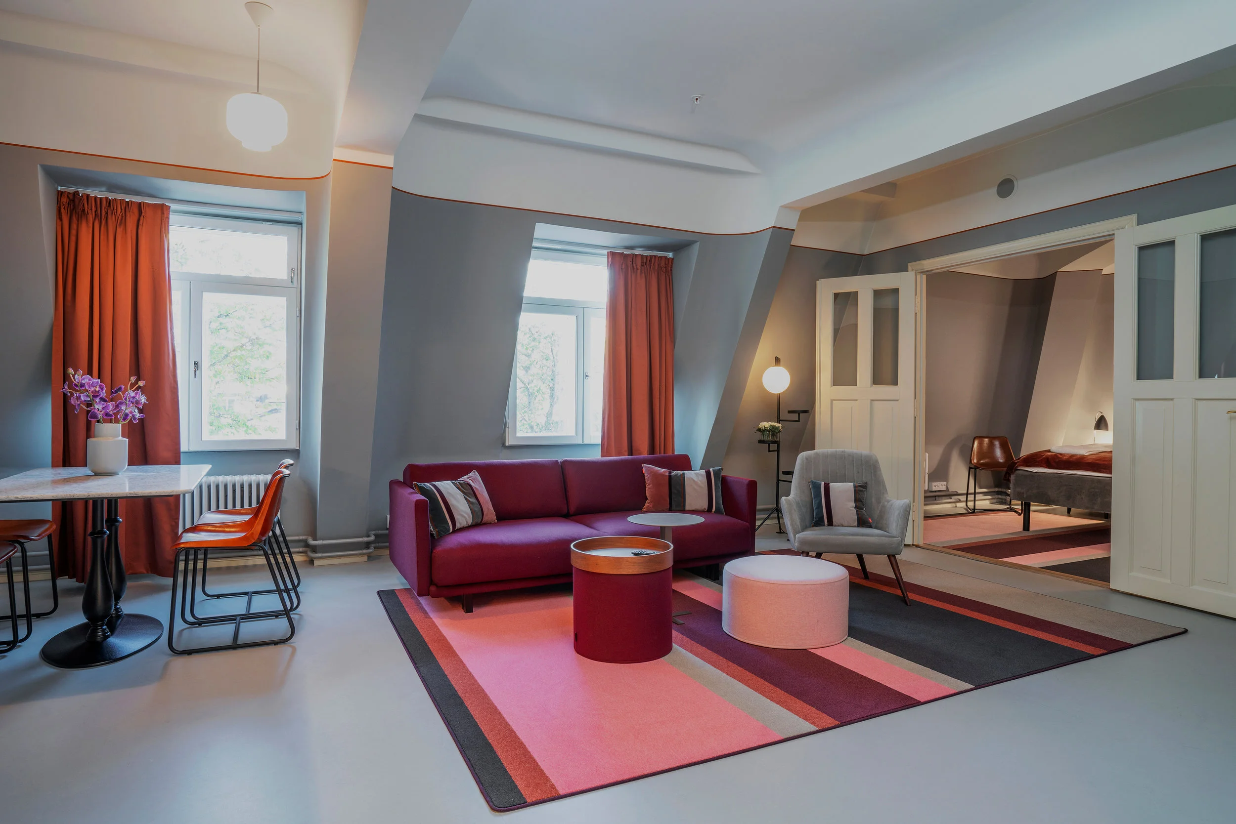 Apartments and suites