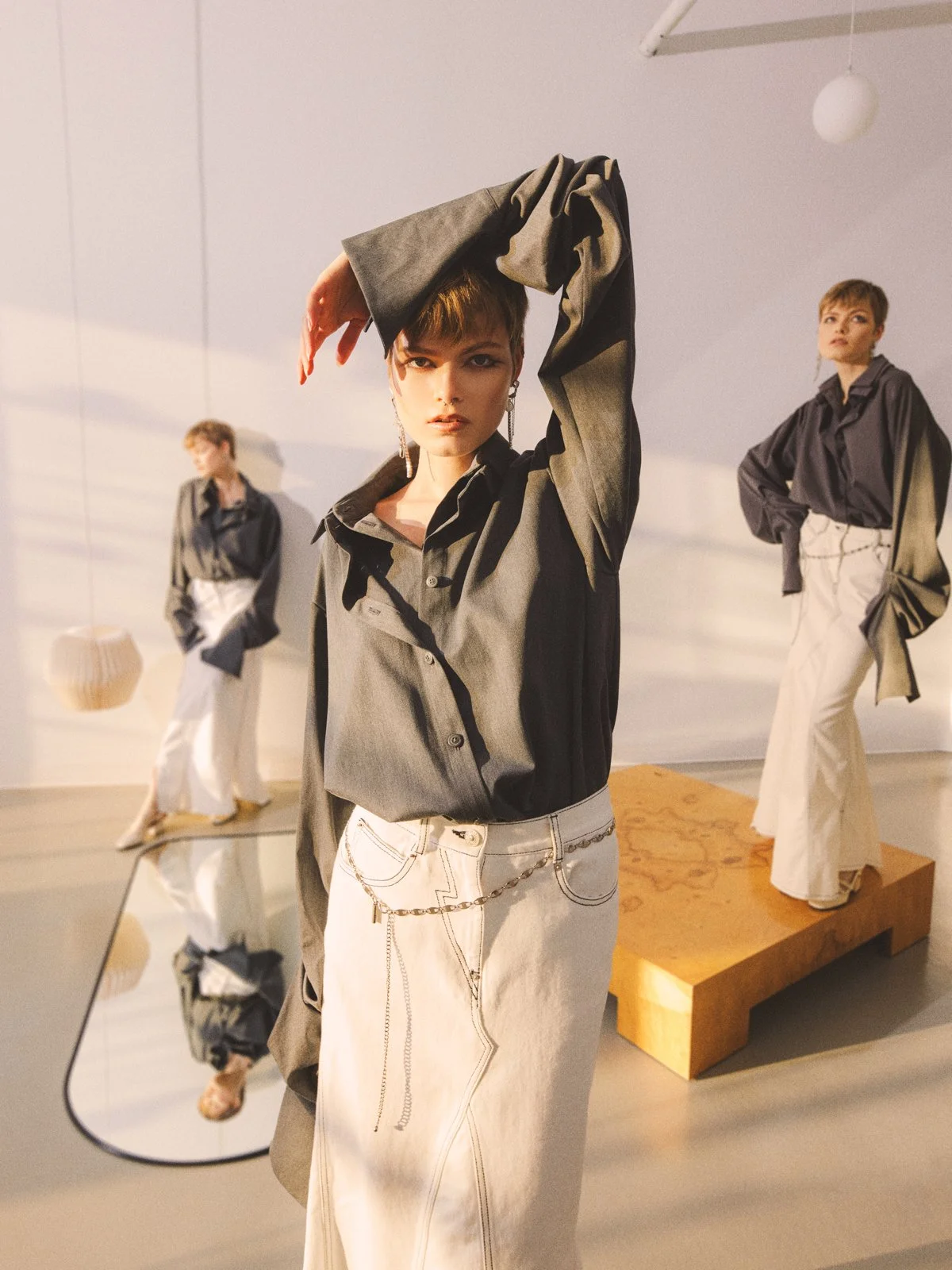 WEB REZ_3 STARNDING-6.JPG