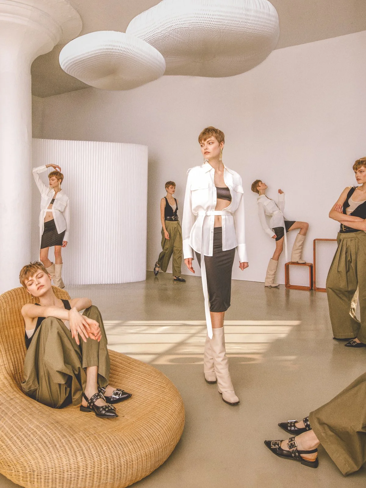 WEB REZ_WICKER CHAIR-4.JPG