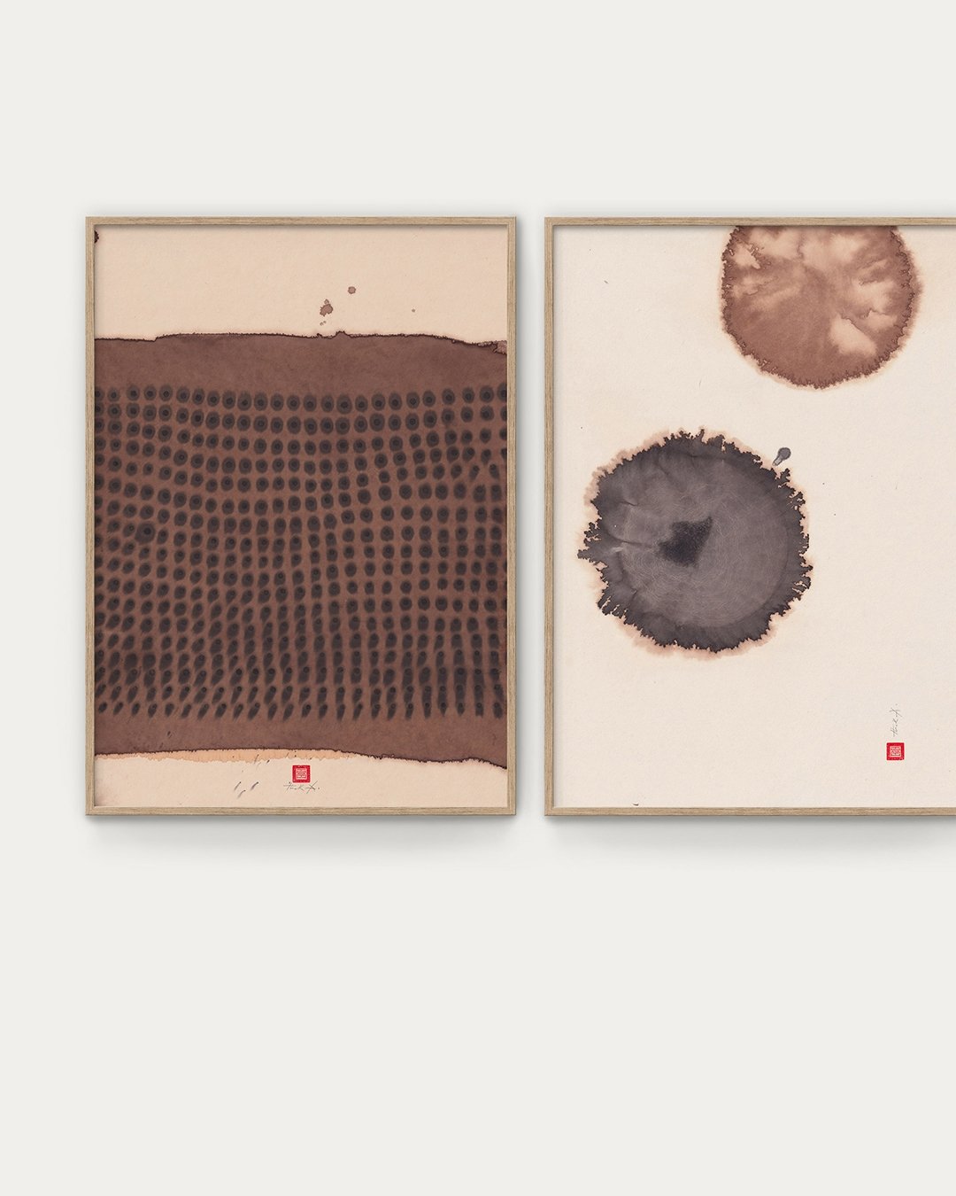 I think walnut ink and Sumi ink make a perfect match &mdash; a beautiful west meets east combination.
Here are two pieces celebrating that pairing: Breath Meditation N&deg;37 and Two | Ensō N&deg;59, both 50 &times; 70 cm.
The latter recently found a