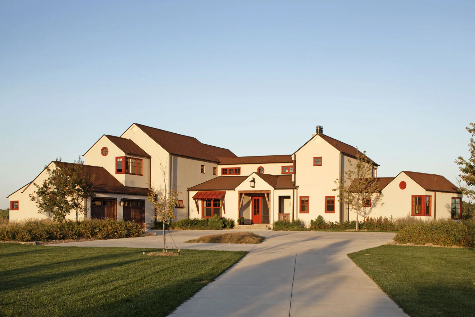 Contemporary-Lake-Home.jpg