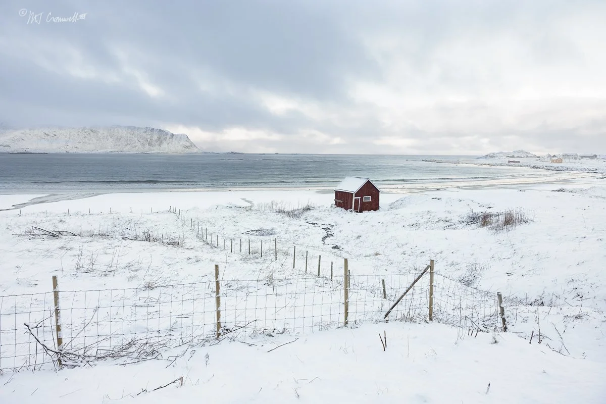 Red Cabin on Ramberg Beach