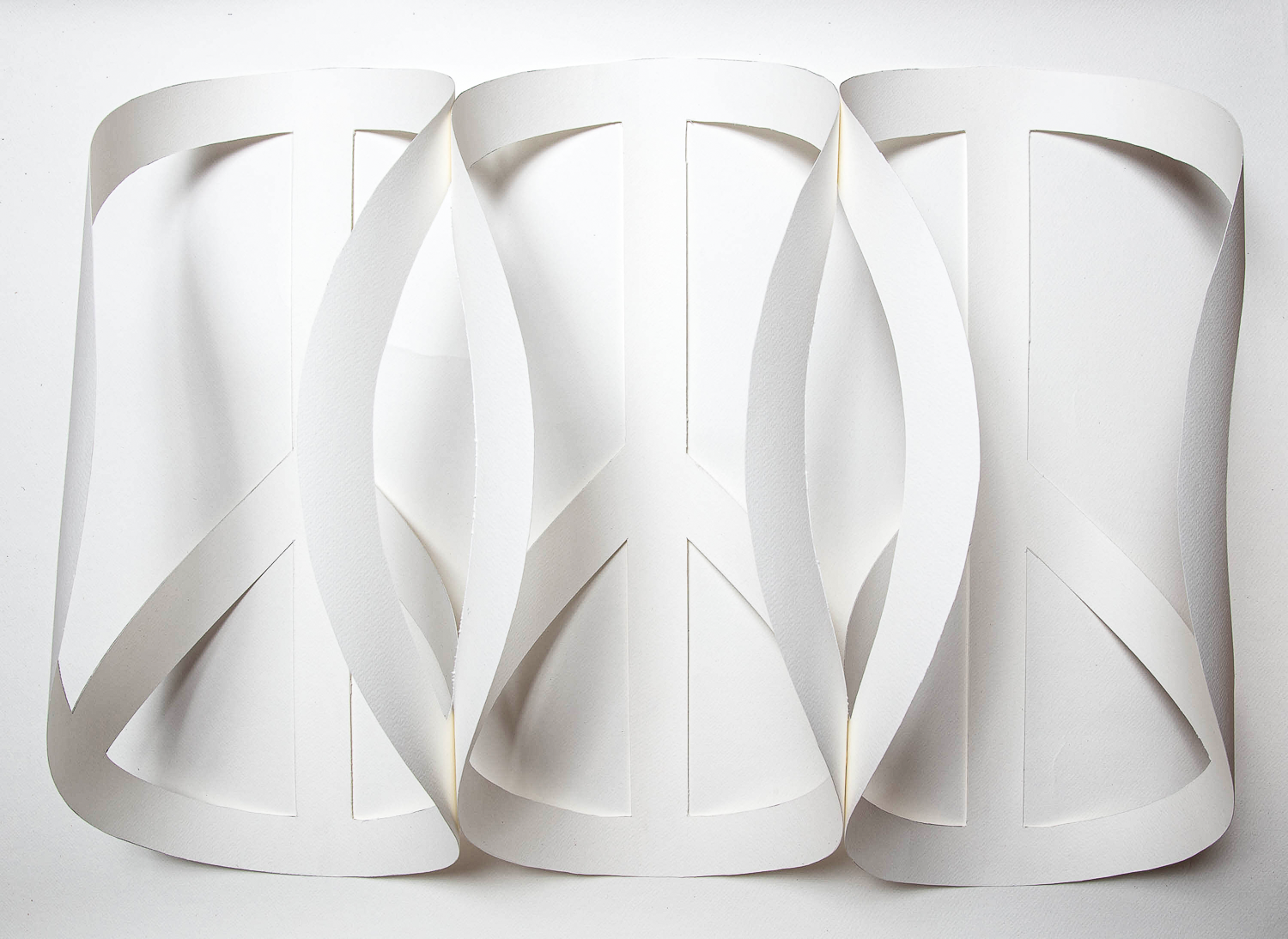 L.. Fonseca, Newcastle Diamond Crossing, PaperCut