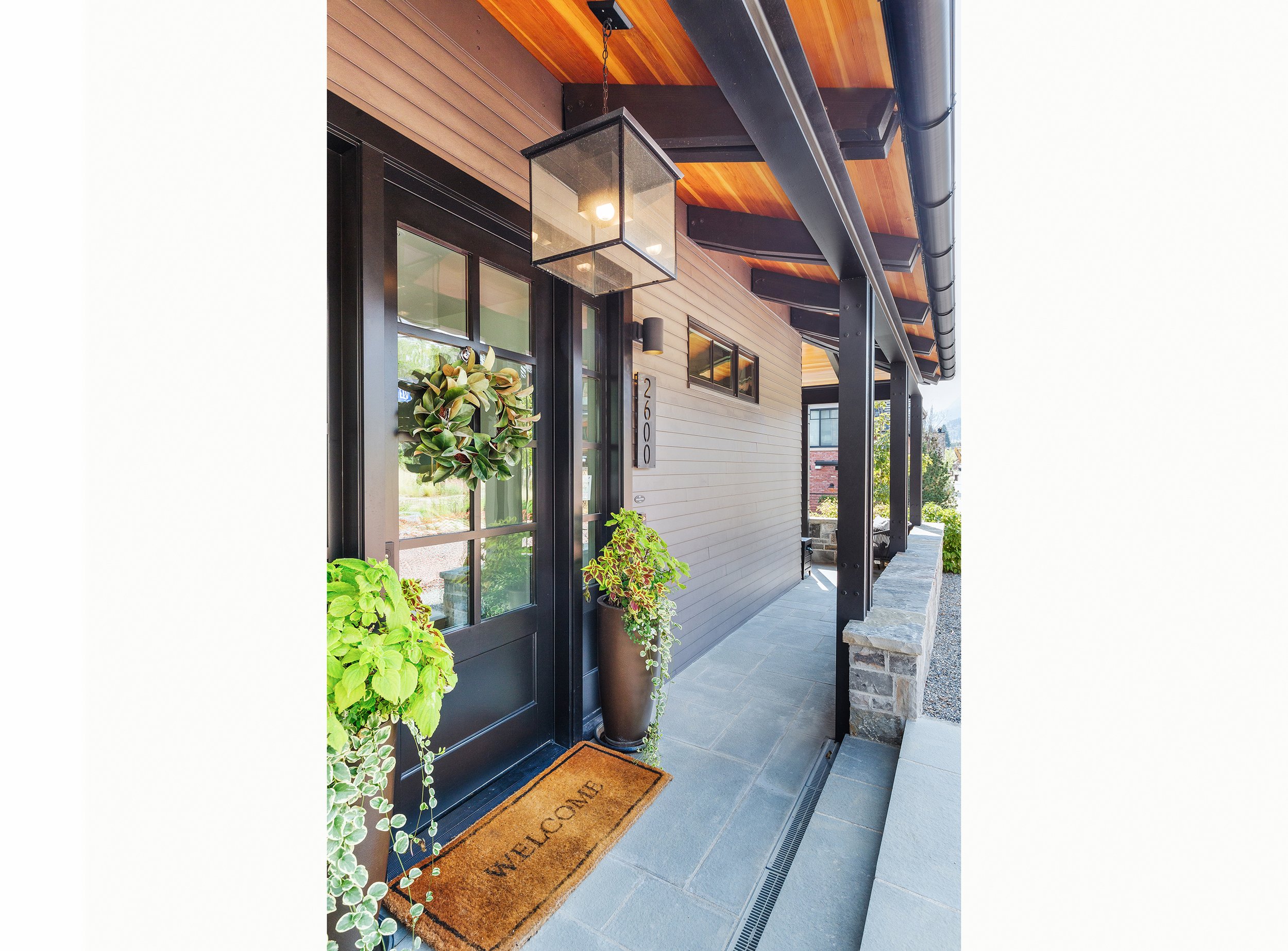 kyliefitts_2650-3rdst_03.jpg