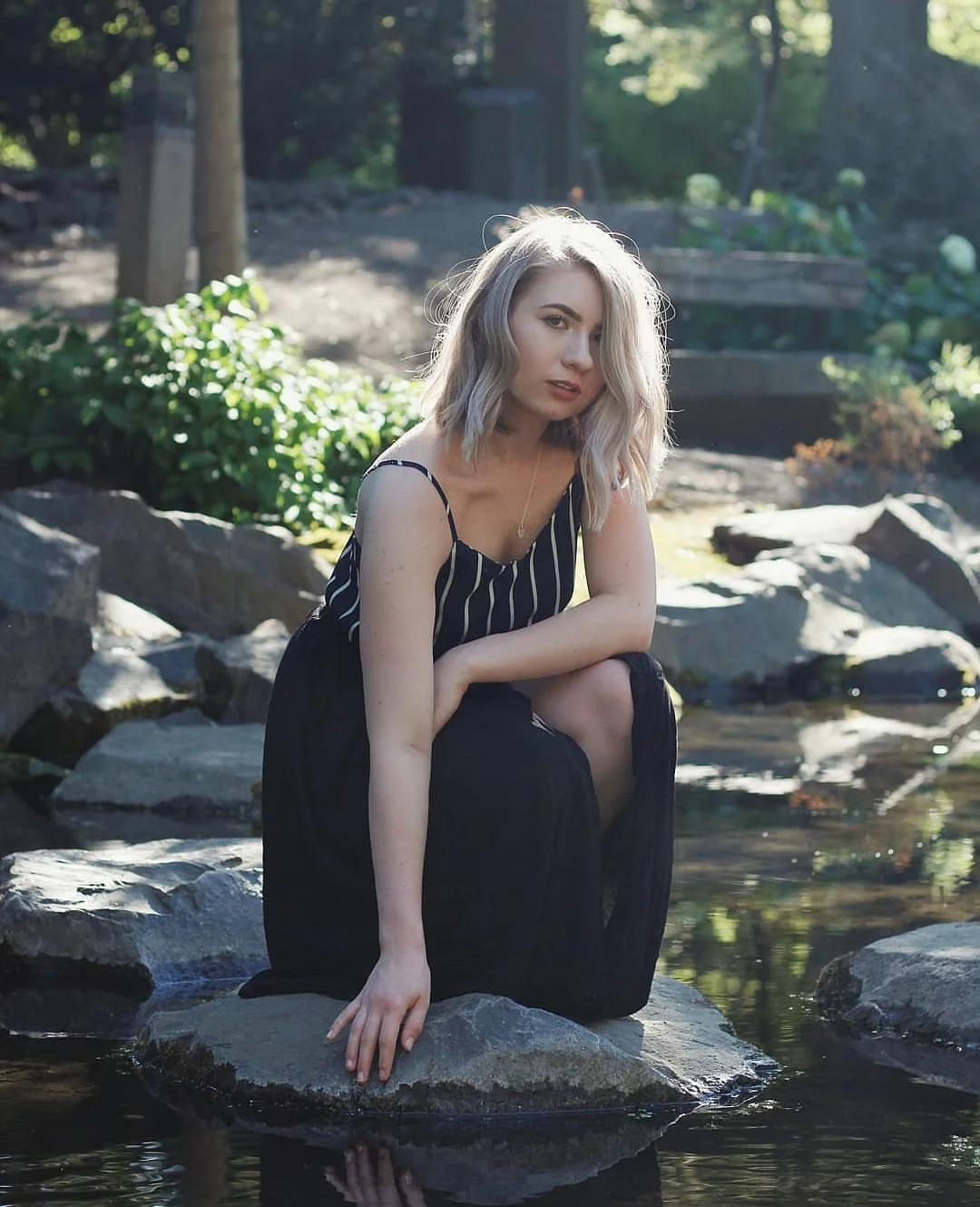 Photo: @mochalatteluna || Model: Taylor H.