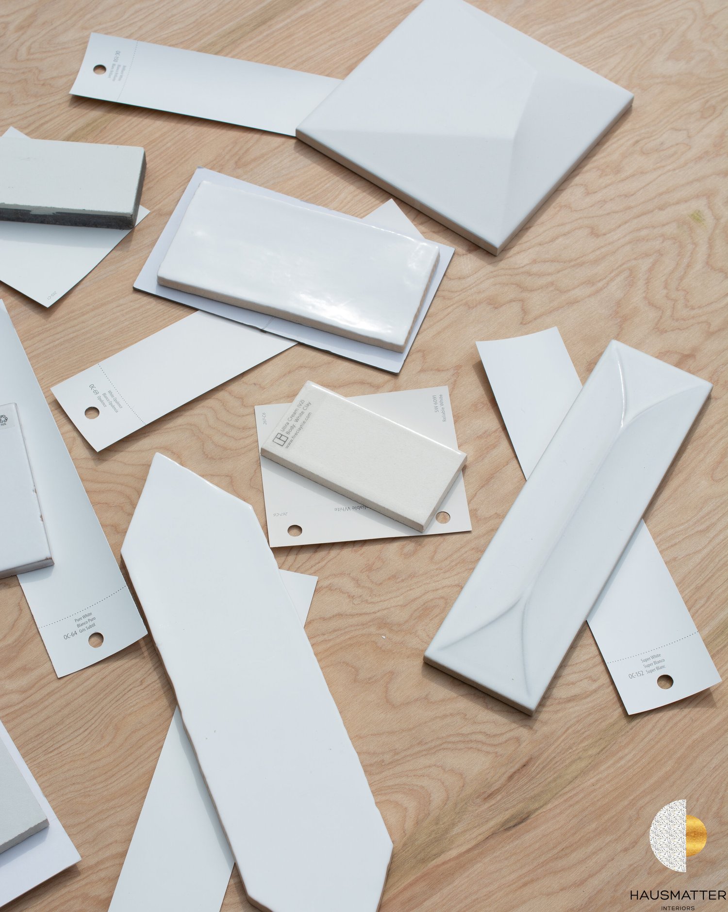 Matching White tile and paint in your bathroom or kitchen — Hausmatter