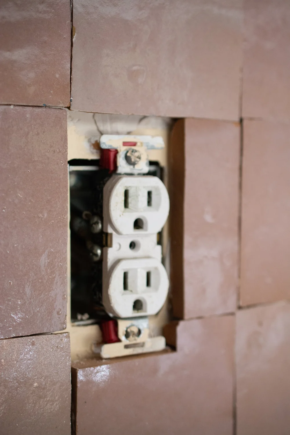 How to Install Groutless Zellige Tile tips and tricks — Hausmatter