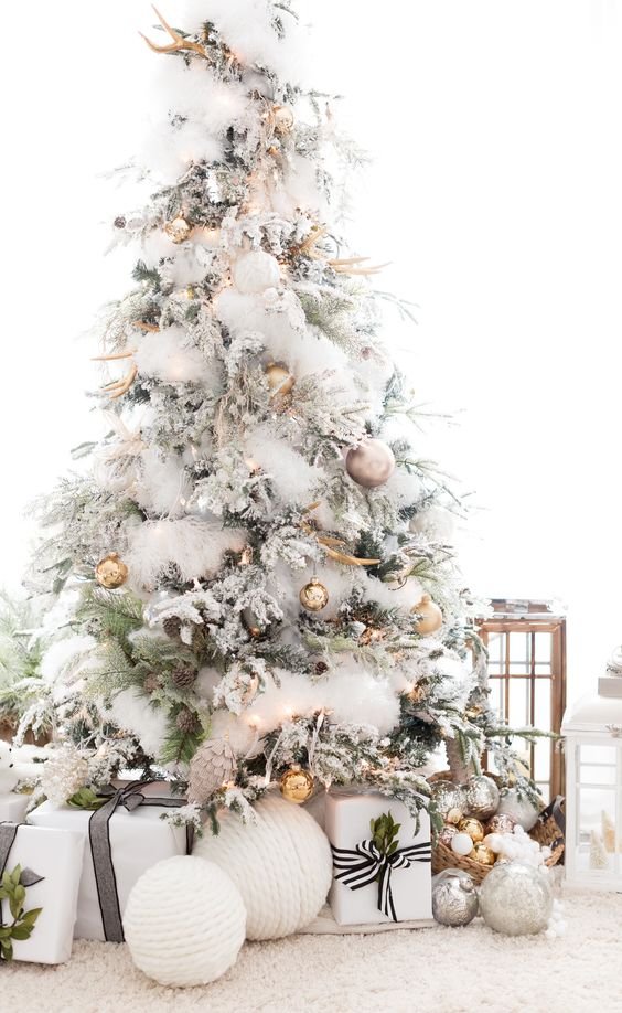 Christmas tree :My tree Use feather Boa's to look like snow  Christmas  tree feathers, Christmas tree design, Christmas tree