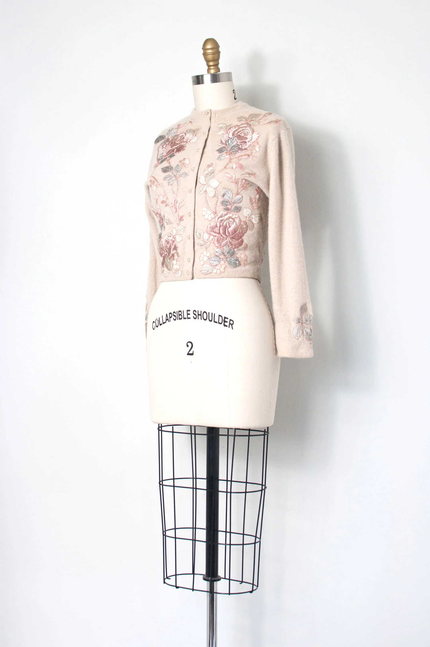 HelenBondvintagesweater2-2.jpg