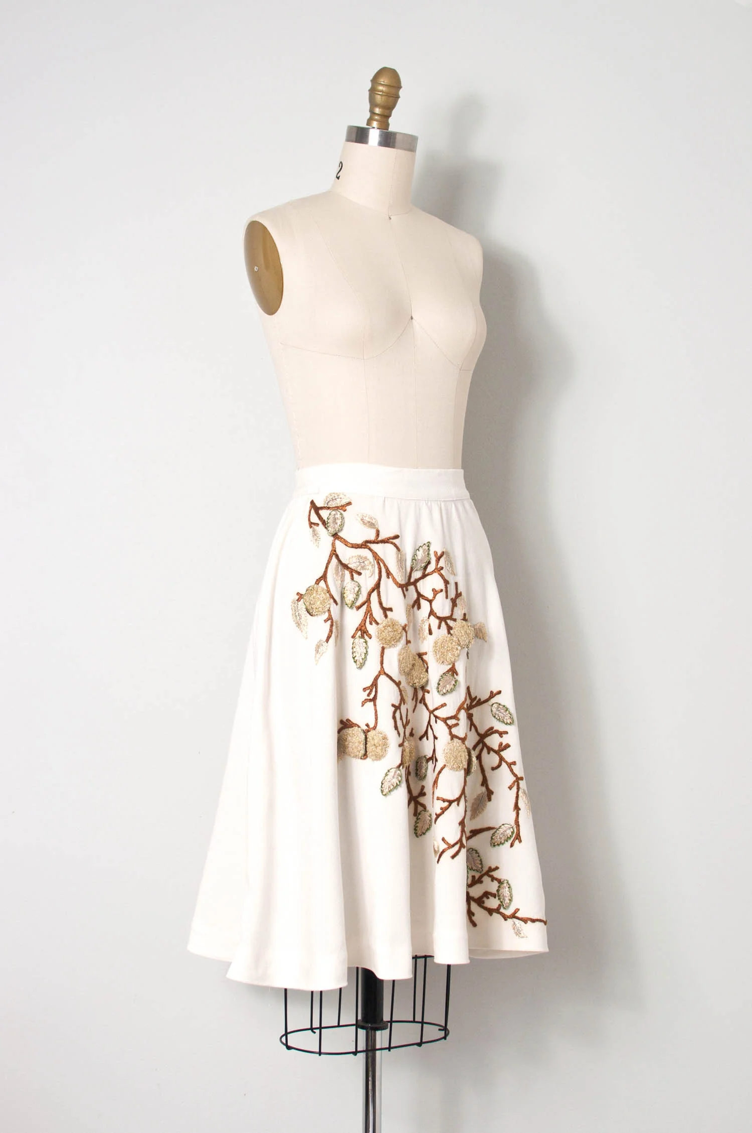embroideredromaskirt-2.jpg