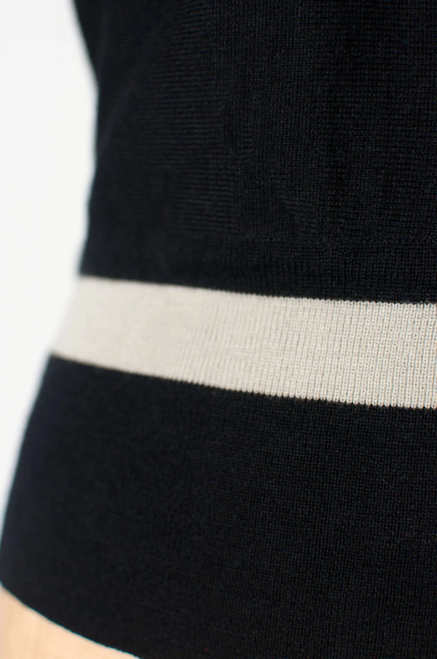 italianrosesweater-7.jpg