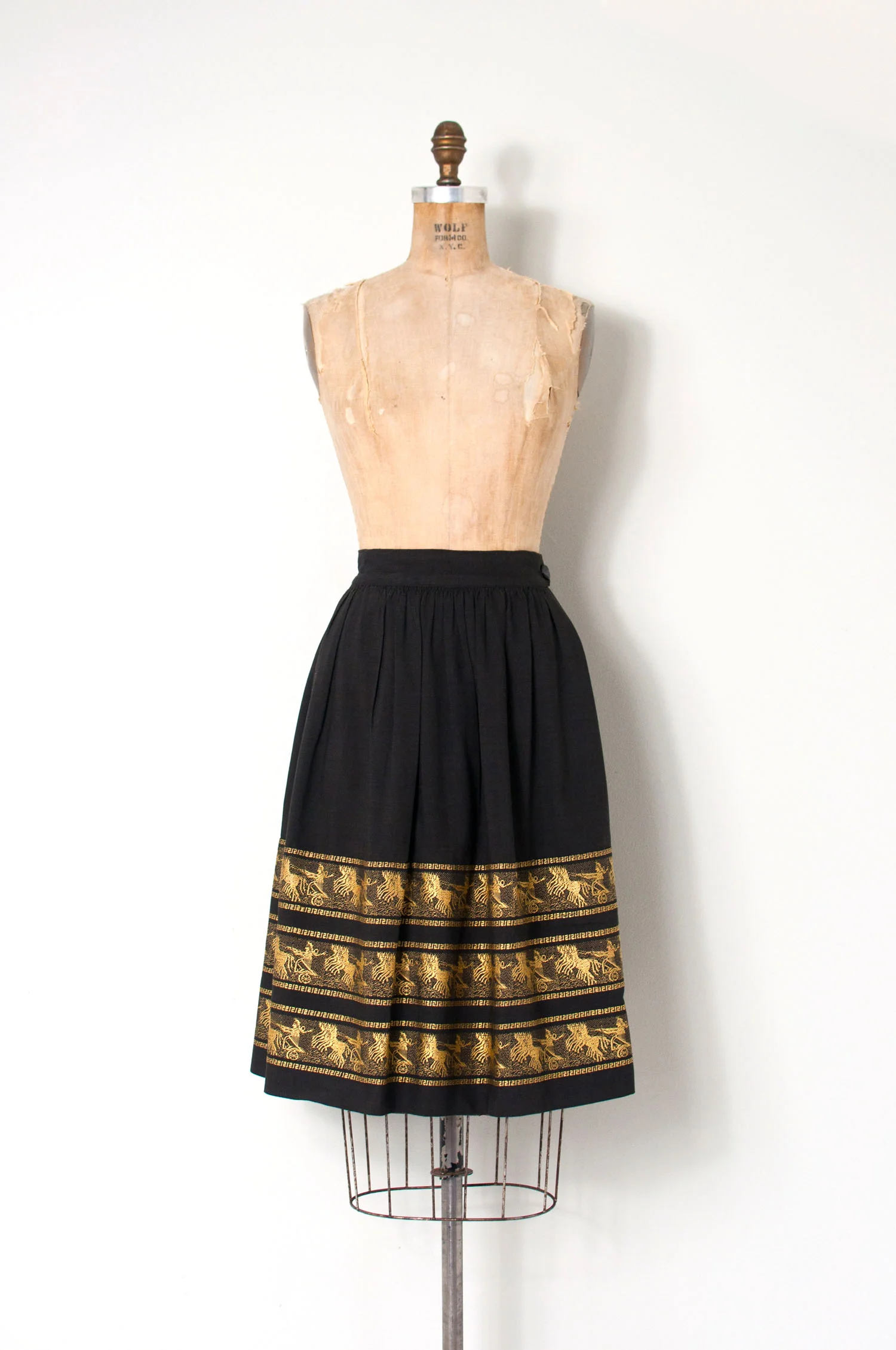 1950sbrocadeskirt.jpg
