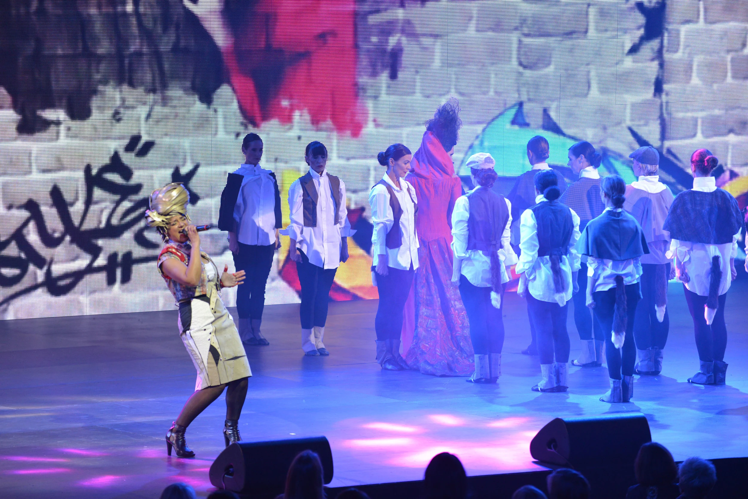 Tarnished Frocks and Divas 2015