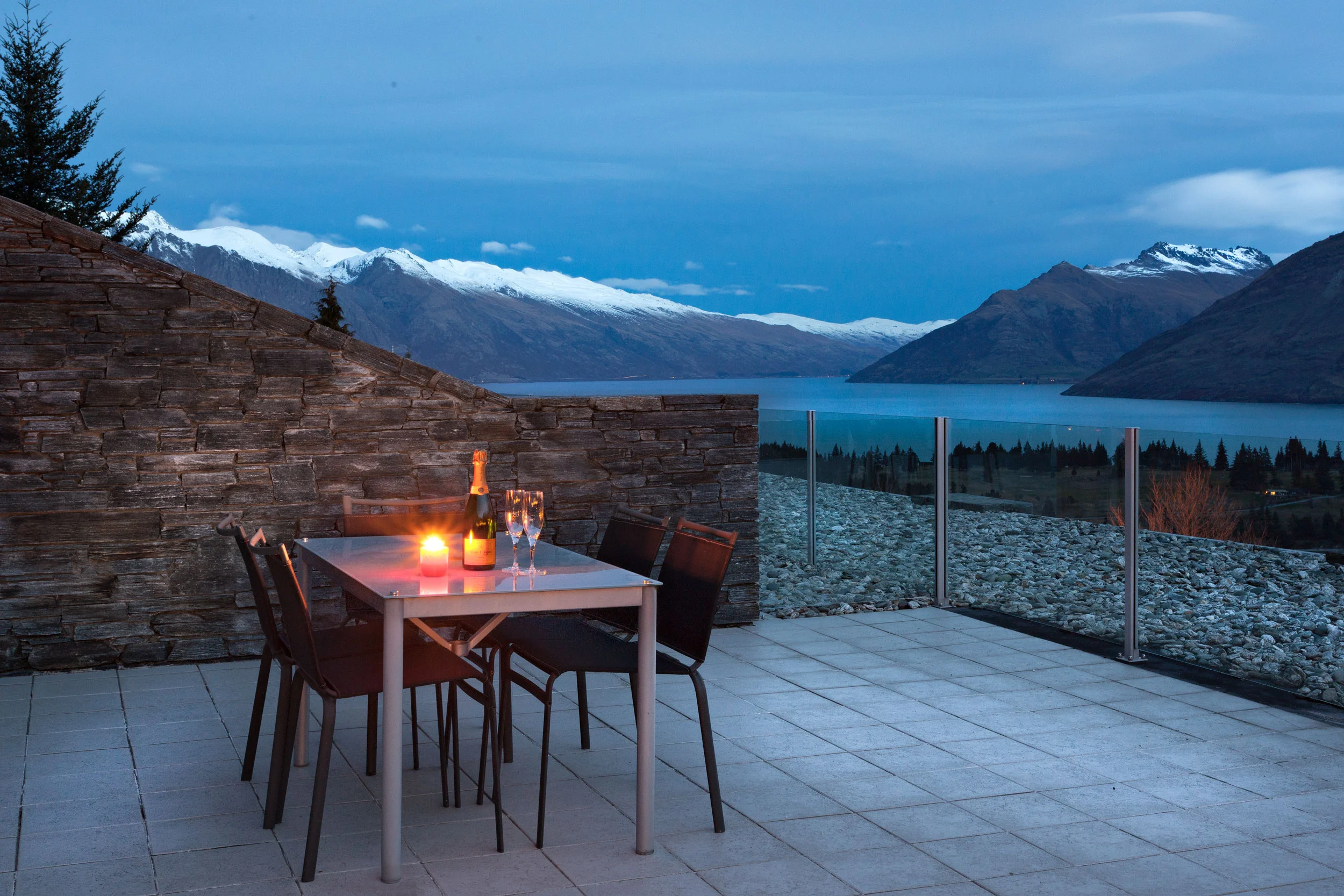 25_On_The_Terrace016.jpg