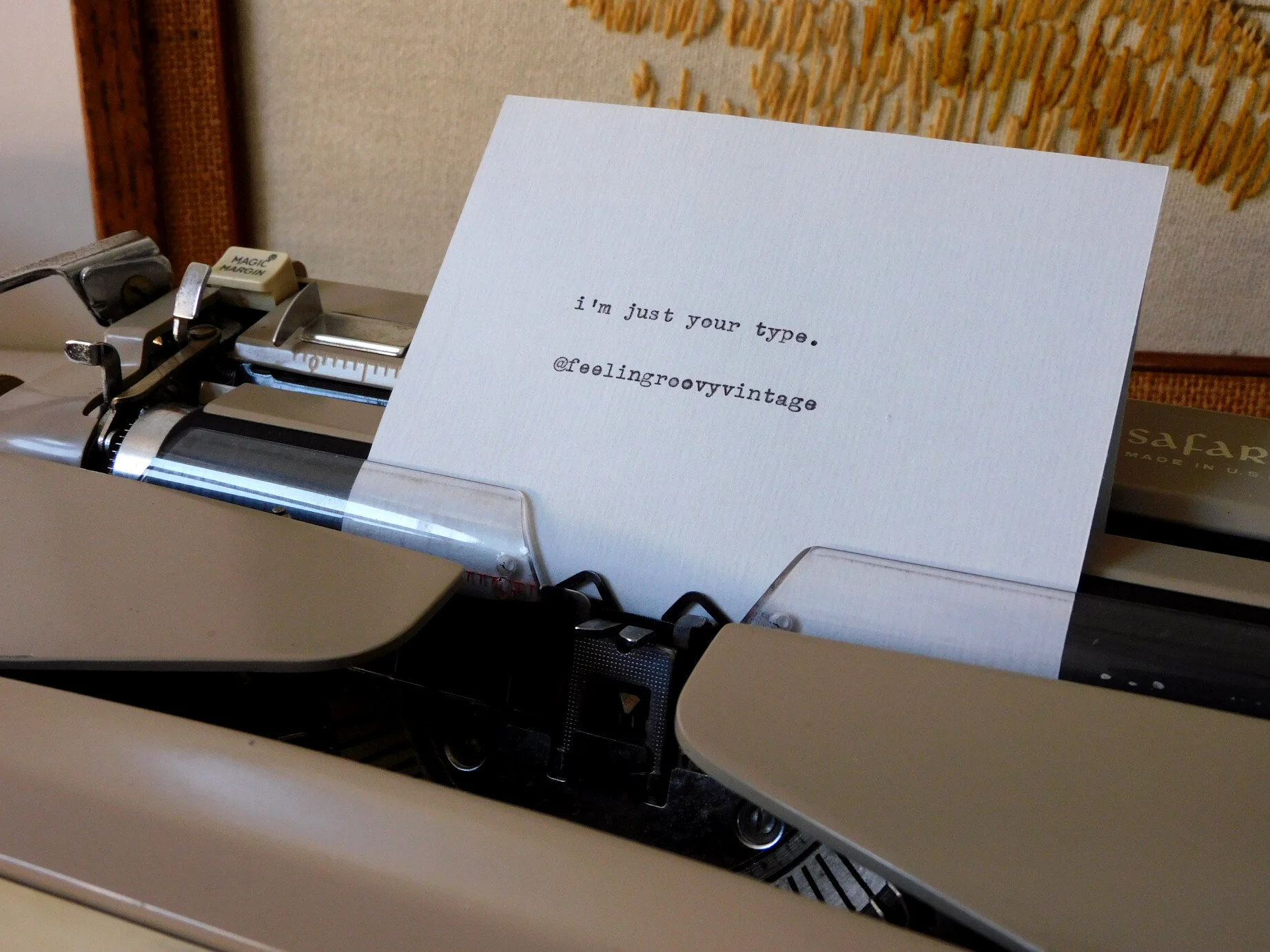 Royal Safari Manual Typewriter - Tan &amp; Cream