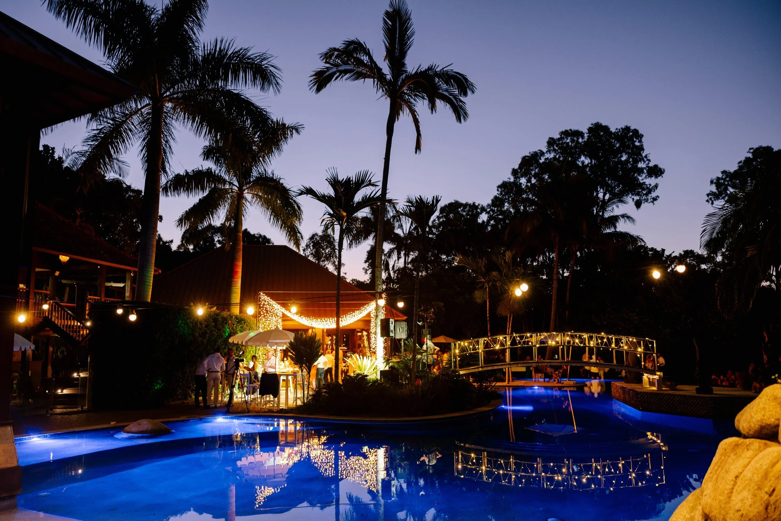 One unforgettable wedding celebration! 🏝️

📍 Makepeace Island, Queensland.

📸 @love.and.other 
💒 @jsicily6 @emmasicily_
