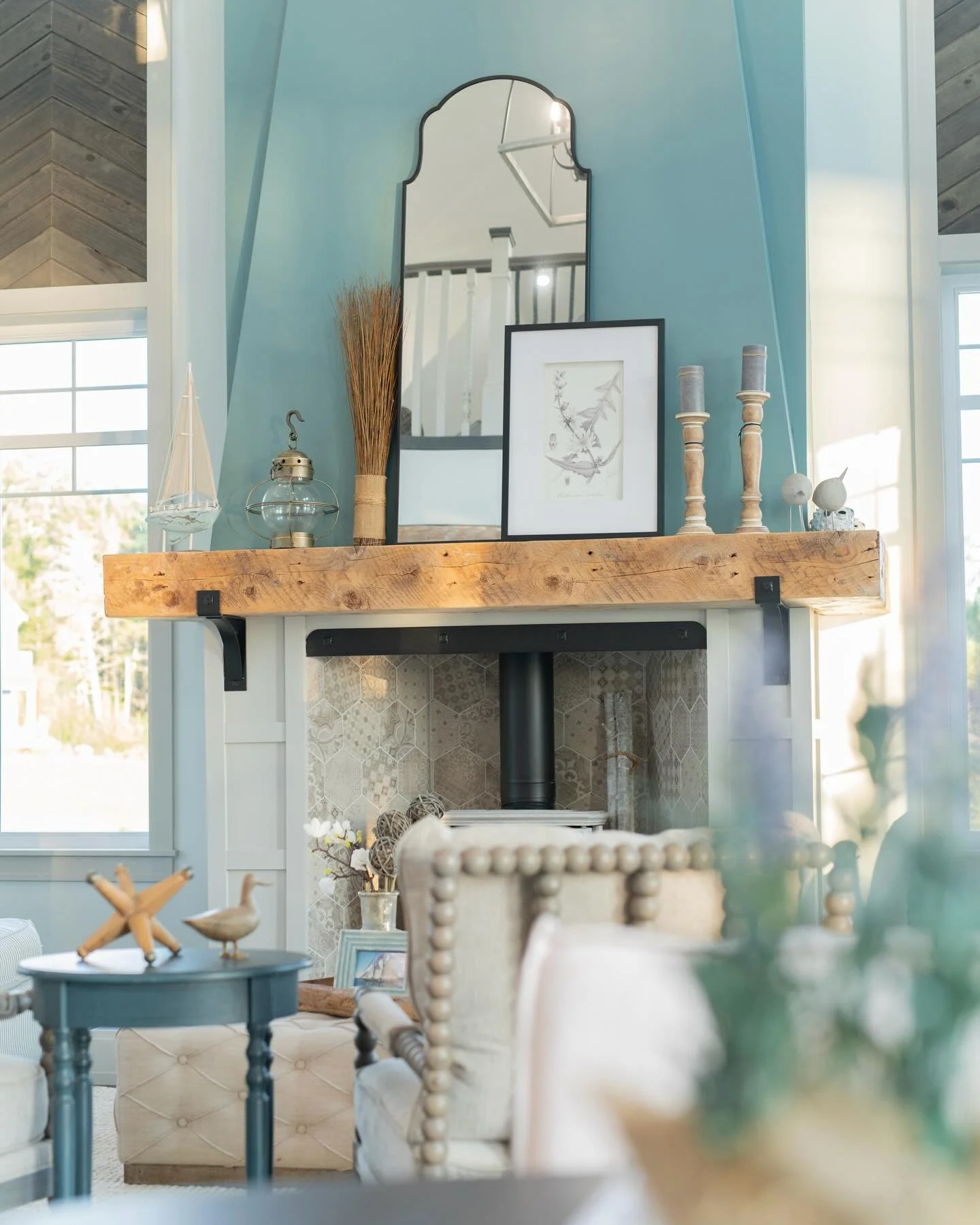 At Skipper Hill, it&rsquo;s all in the details.

Soft textures, thoughtful finishes, curated decor, and ocean views the moment you walk through the door. This is coastal living, elevated. ✨🌊

And with SENSEA Nordic Spa just minutes away, it&rsquo;s 