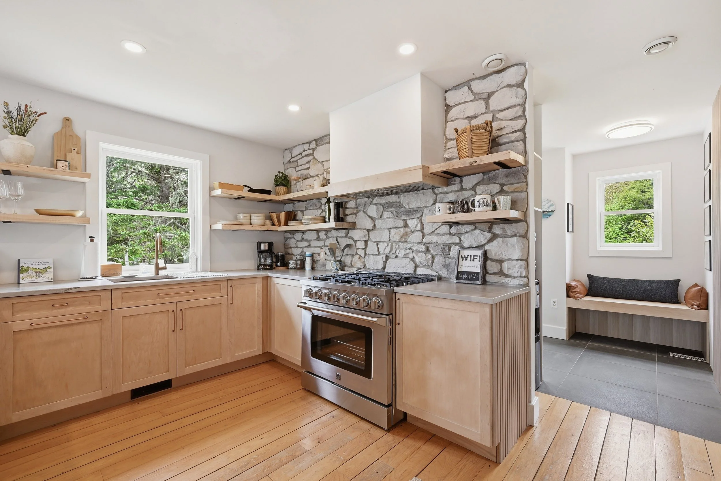 11 Isnor Point Rd-12.jpg