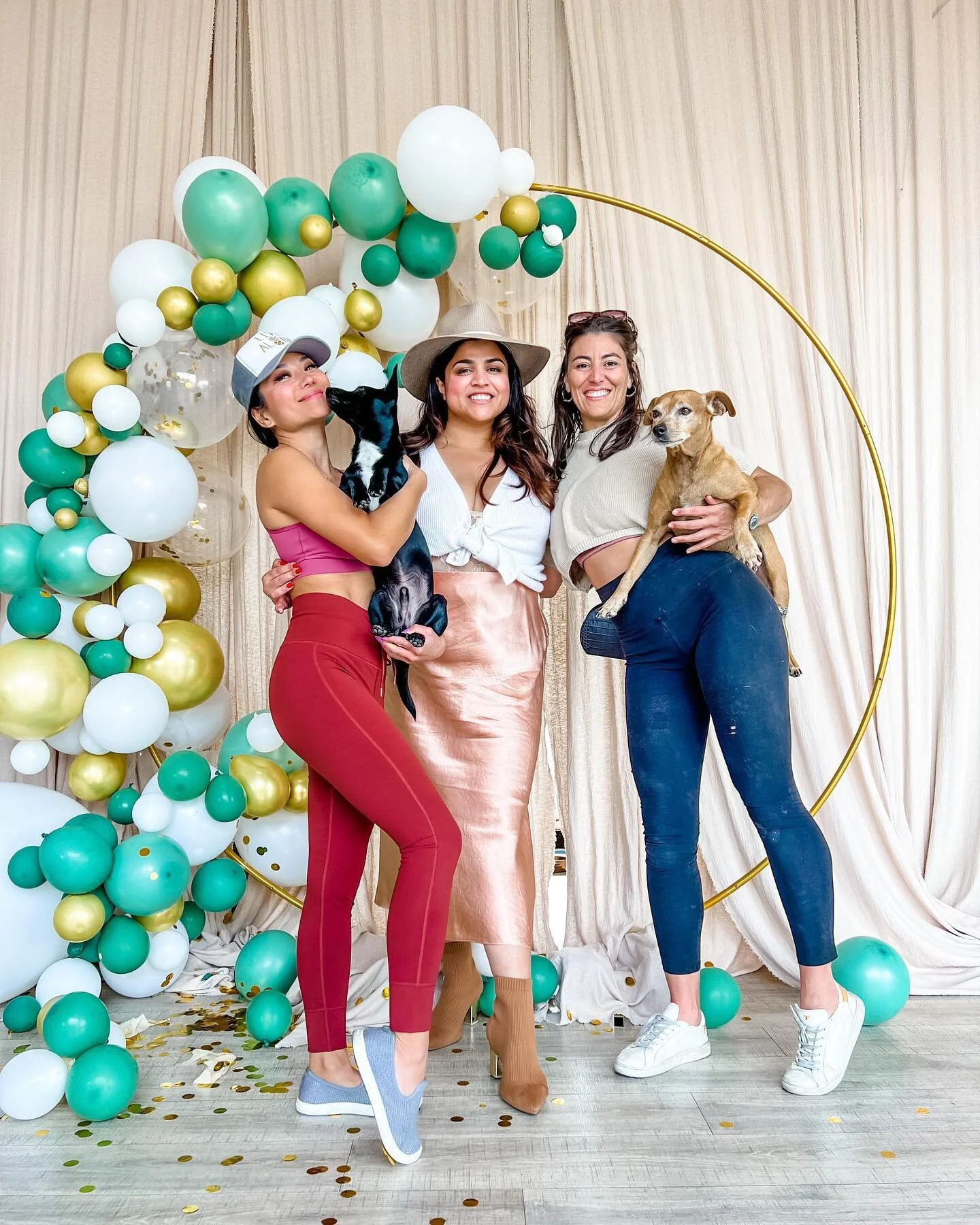 I&rsquo;m surrounded by so many amazing women such a blessed life