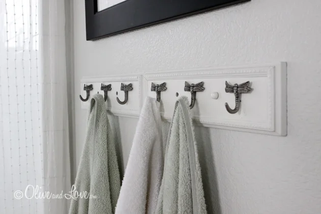 Towel Hooks vs Towel Bars