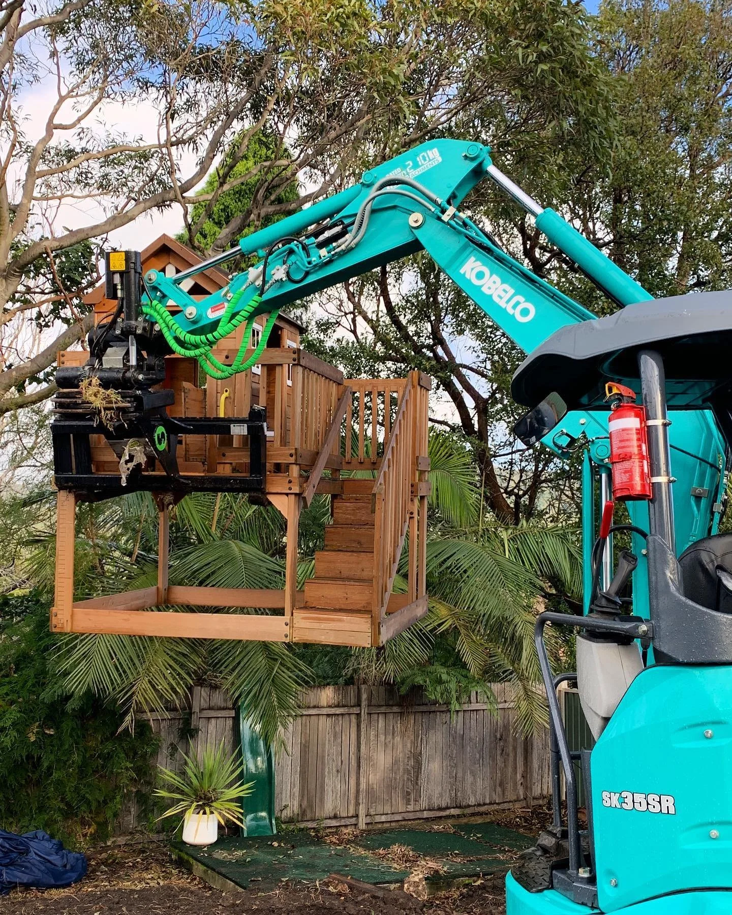Treehouse anyone?  Tilt rotators are the beeezneeeze. Forever a fanboy @steelwrist_au_nz @steelwrist_official