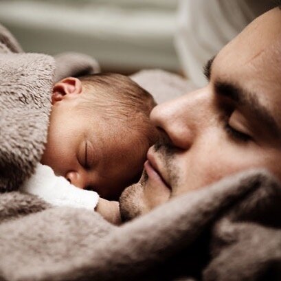 Happy Father&rsquo;s Day! Witnessing men become fathers is one of my favorite parts of being a midwife. So tender and sweet and powerful. Yay dads!
#dads #happyfathersday2020 #dadsrock #homebirthdads #homebirth #midwiferycare #holisticmidwifery #birt