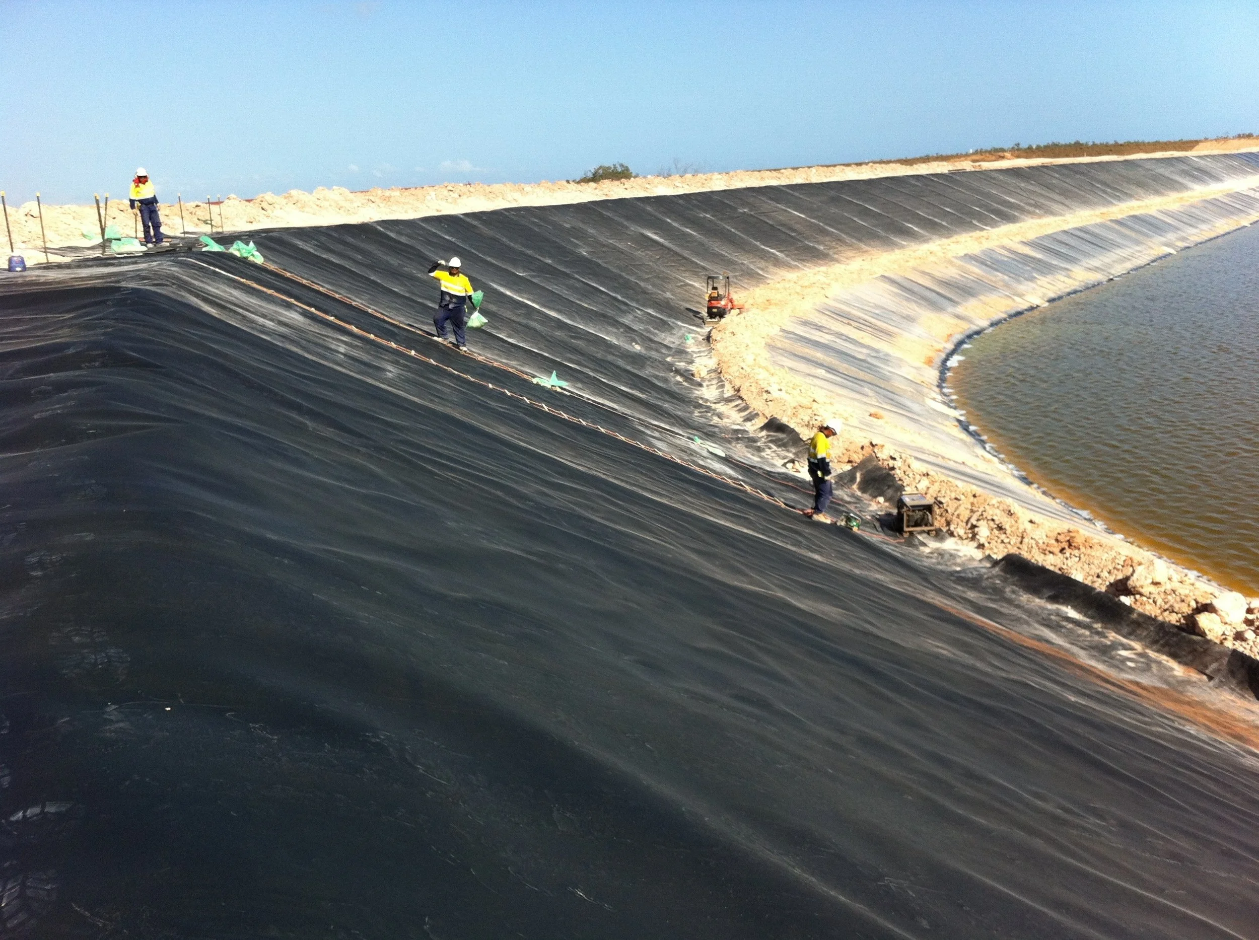 HDPE pond liner installation