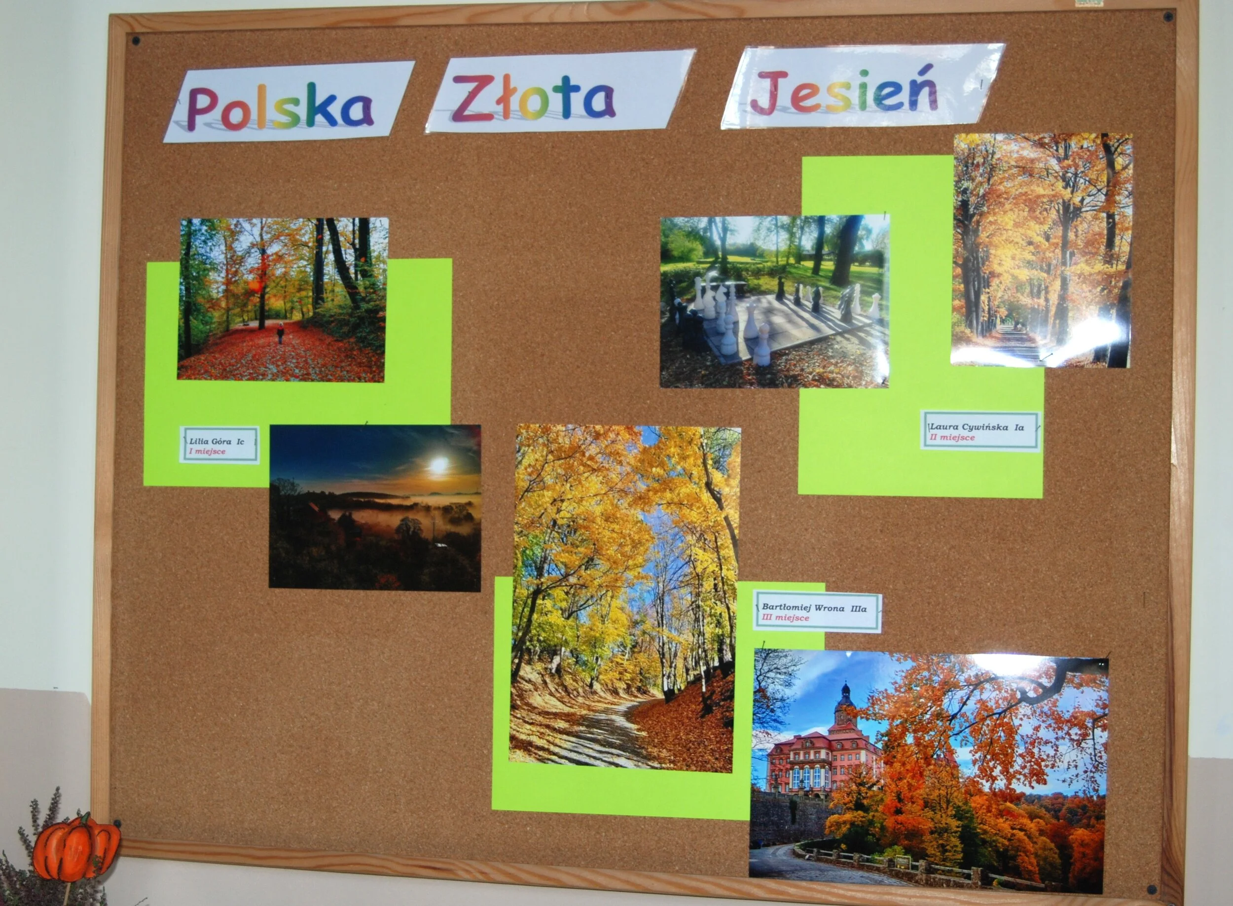 "POLSKA ZŁOTA JESIEŃ .........." konkurs fotograficzny, klasy 1-3