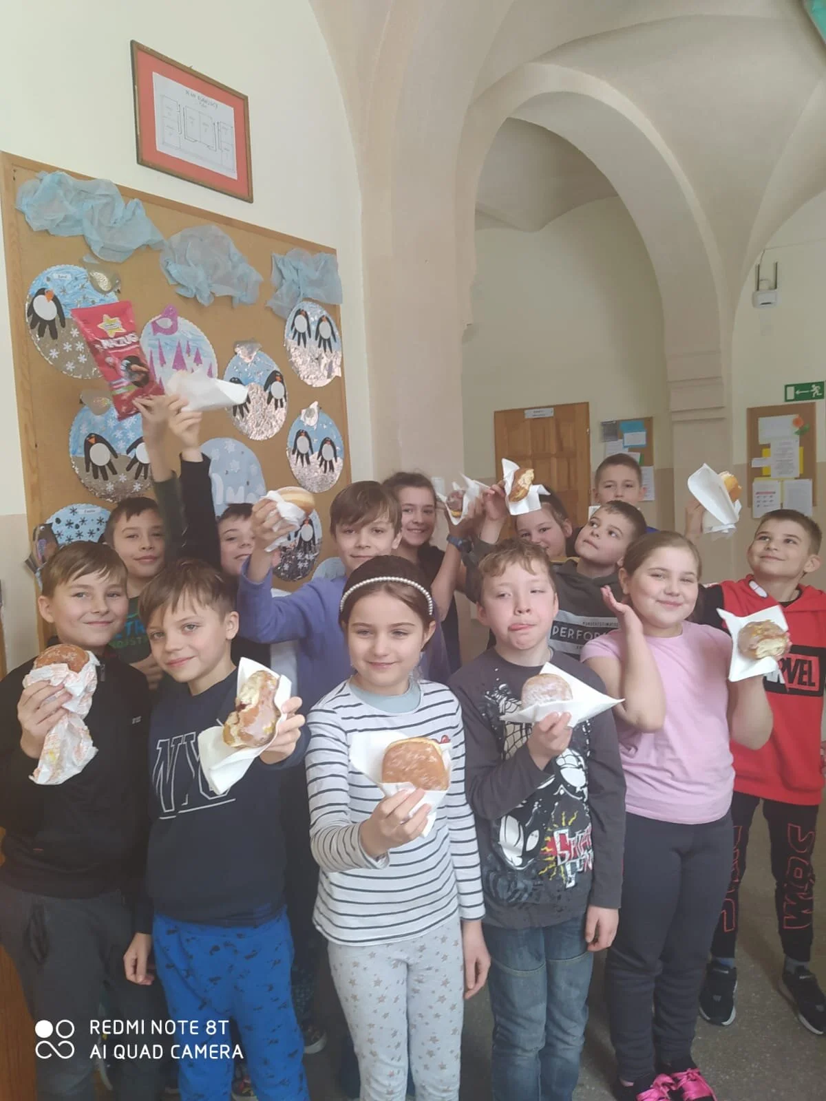 "PĄCZKOŻERCY" z klasy 3b