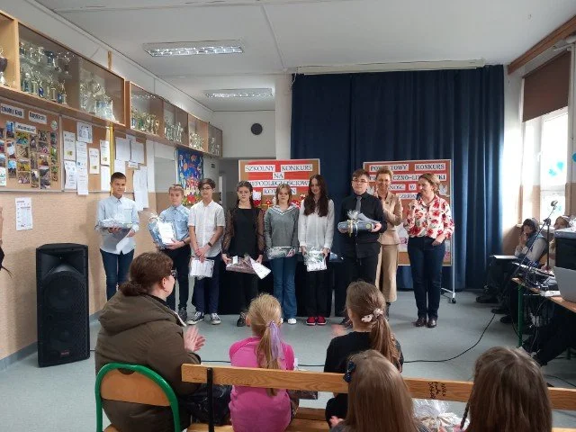 "WOLNOŚĆ W BIELI I W CZERWIENI" - wyniki konkursu