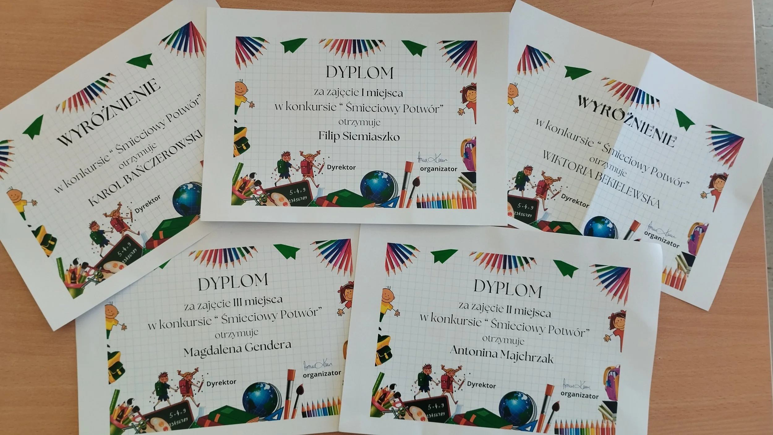 ŚMIECIOWY POTWOREK, konkurs plastyczno-przyrodniczy, klasa 2a