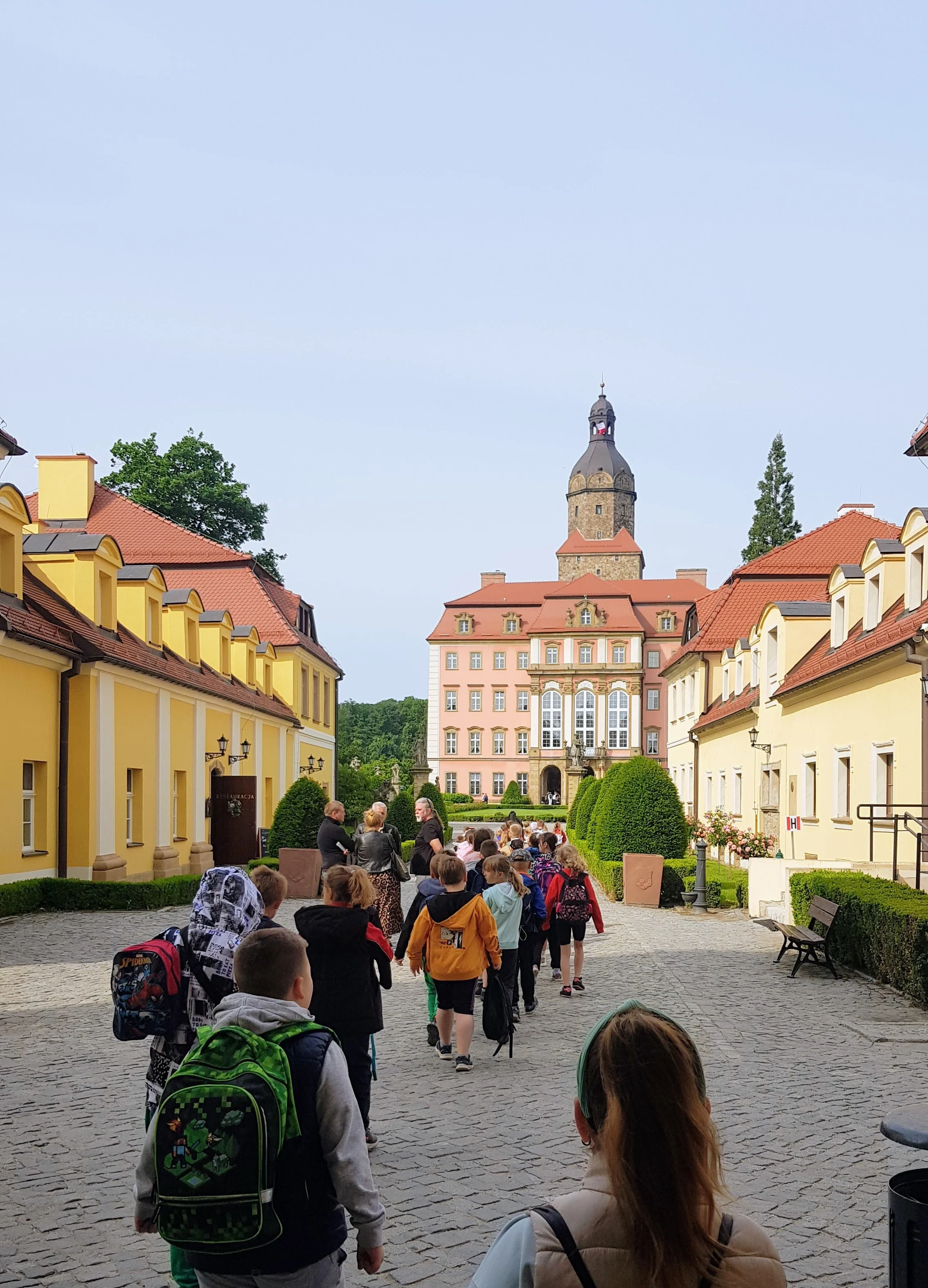 "BAJKOWY KSIĄŻ" - wycieczka klas: 2a, 2b, 3a