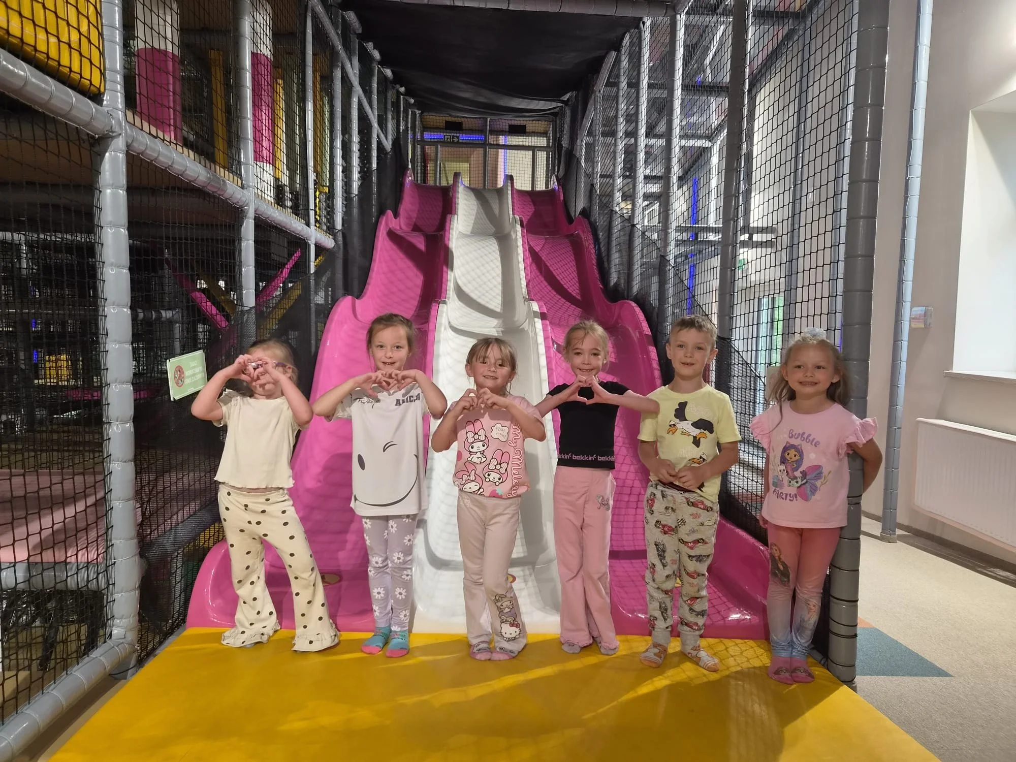 PRZEDSZKOLAKI W SALI ZABAW "CINEMA FUN"
