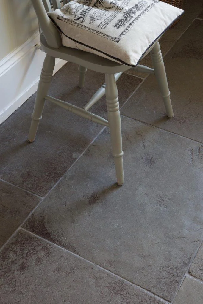Huntingdon Limestone Worn Flooring